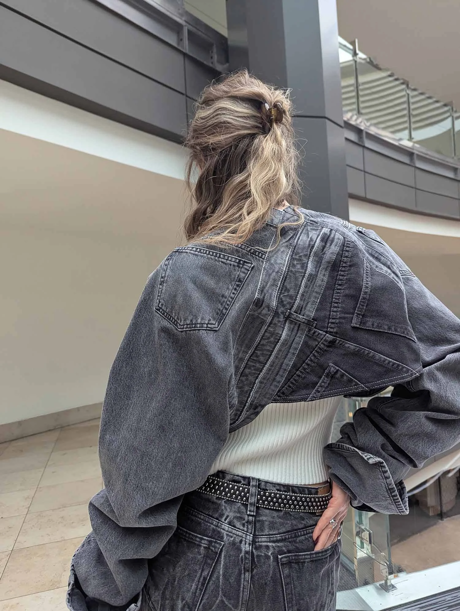 VA-VA-VOOM-grey-+-jeans-12.jpg