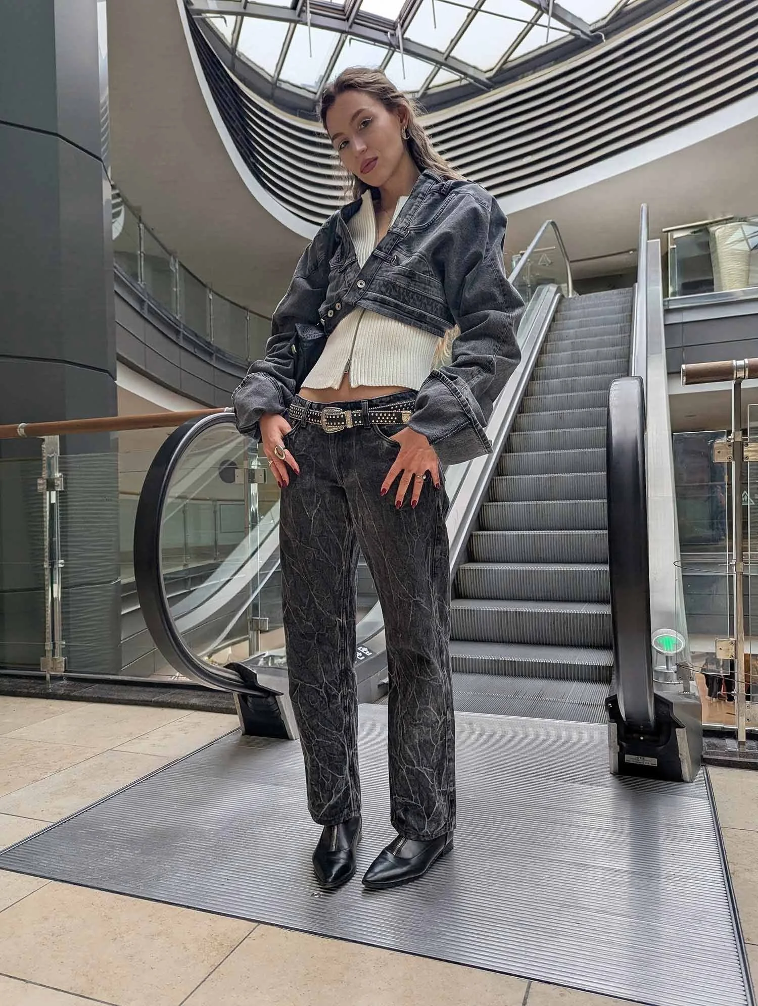 VA-VA-VOOM-grey-+-jeans-7.jpg