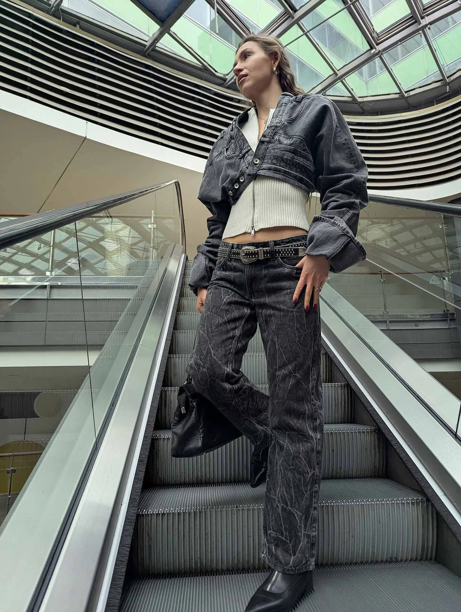 VA-VA-VOOM-grey-+-jeans-3.jpg