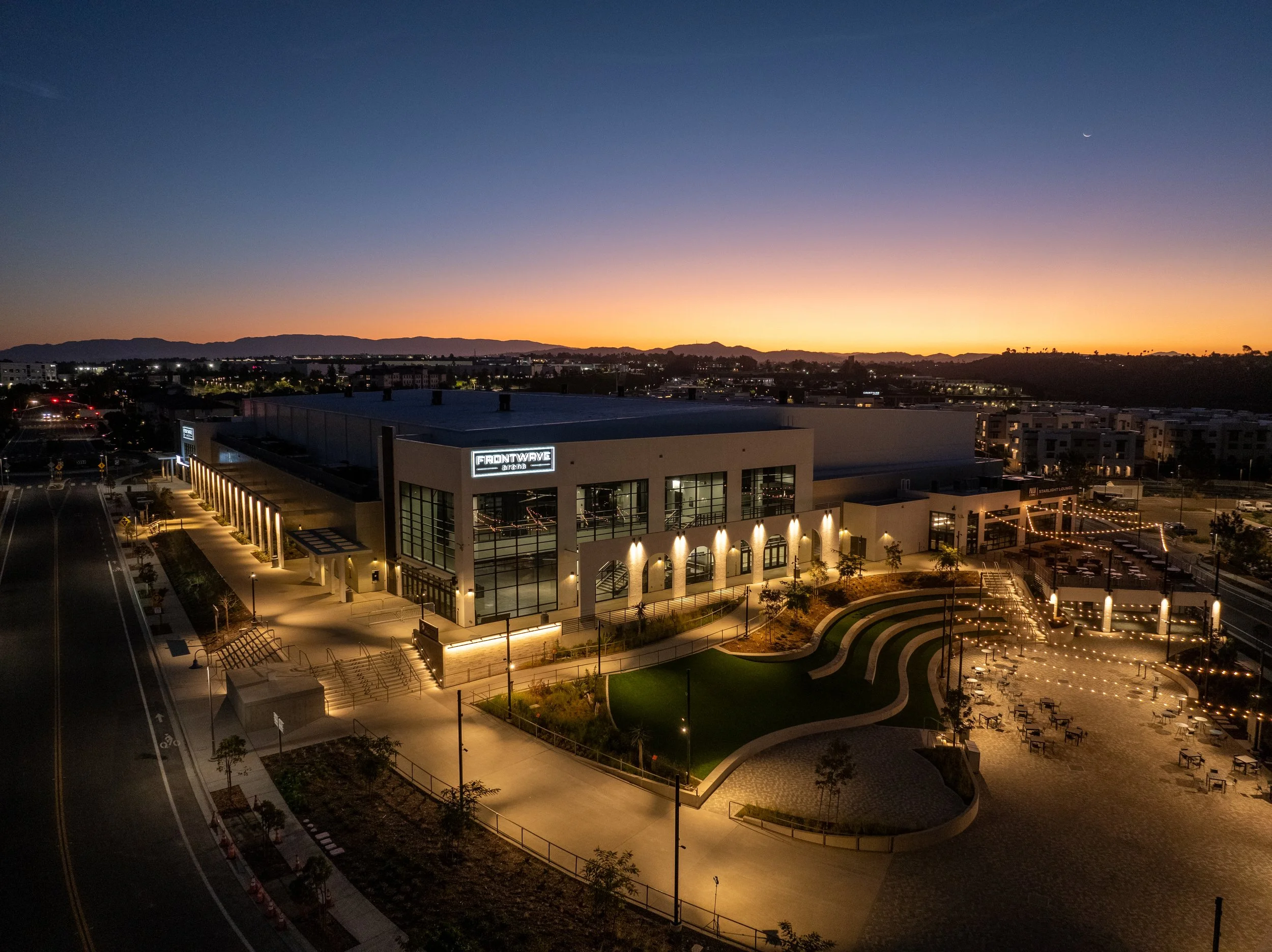Frontwave Arena Exterior Evening Shot_Photo Credit_Pink. Media Productions.jpg