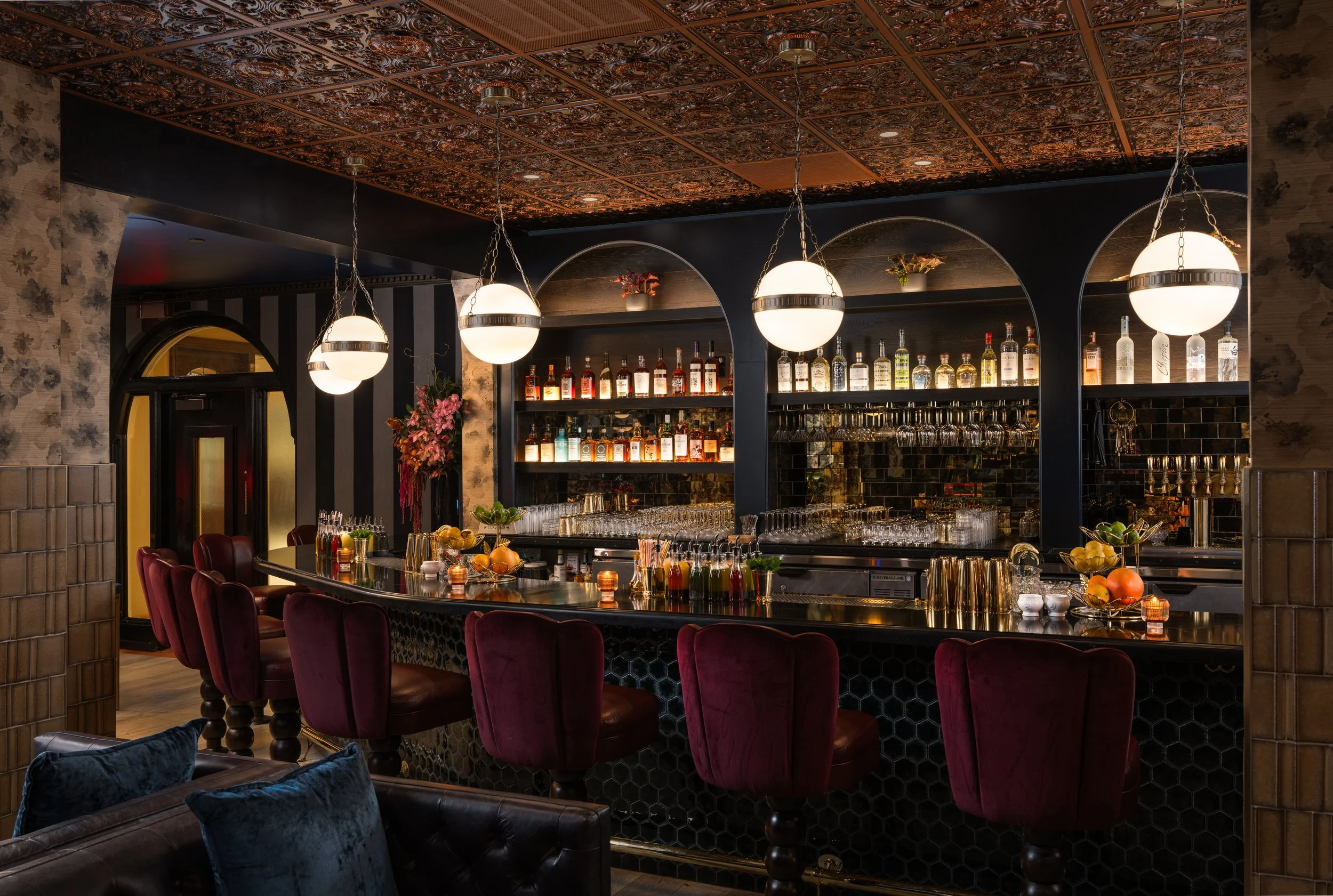 Lion's Tale_Bar 1_Blake Bronstad.jpg