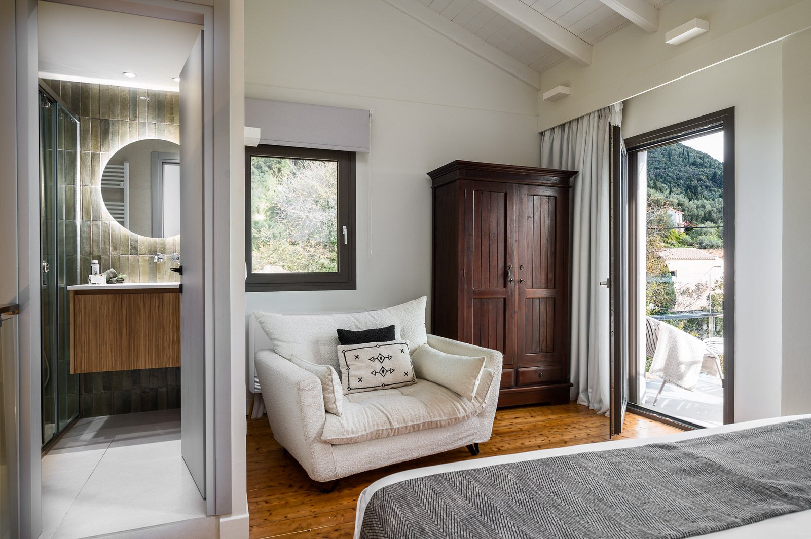 Ermioni's Cottage-2.JPG