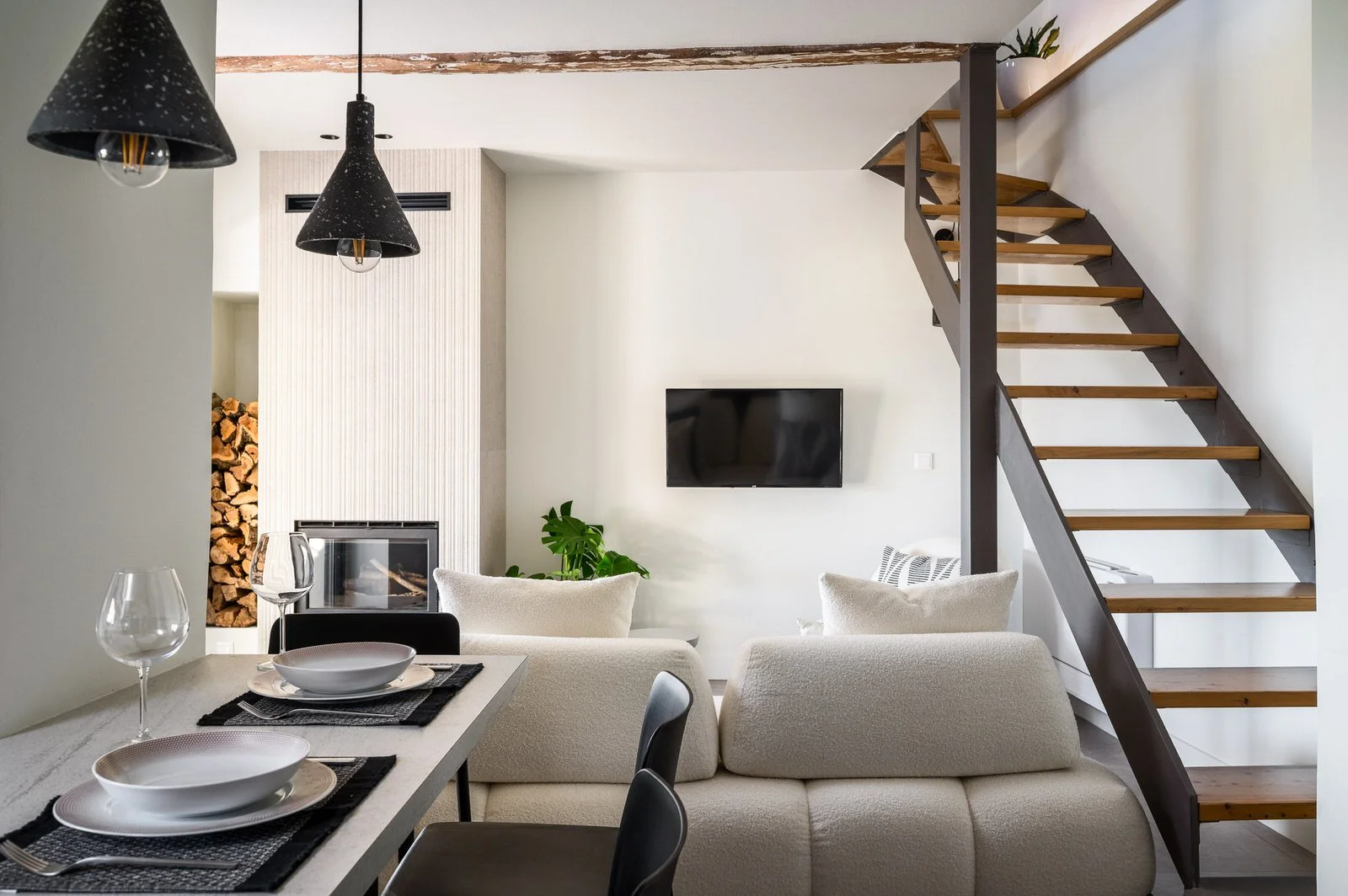 Ermioni's Cottage-6.JPG