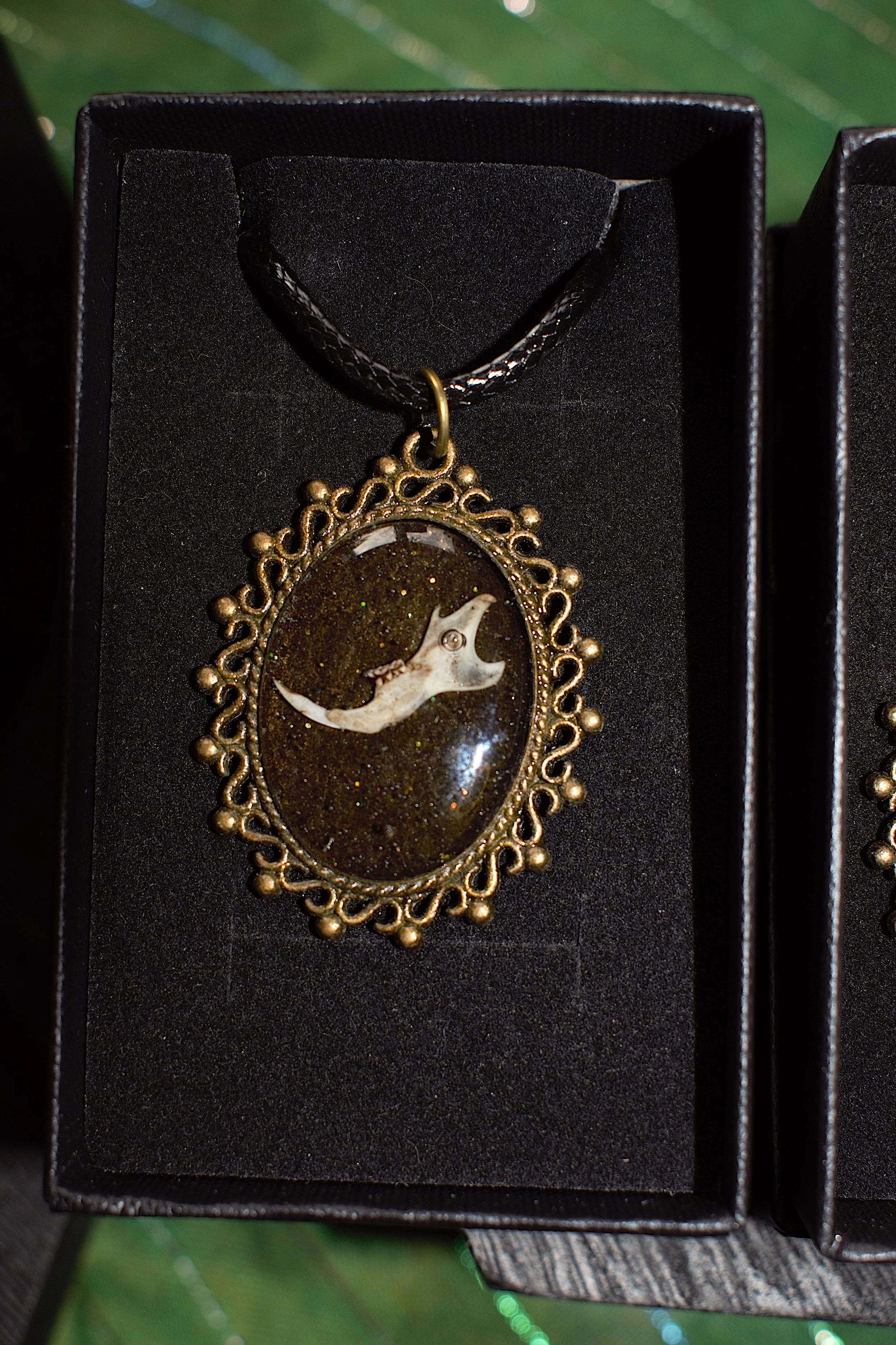 bone necklace 2.jpeg