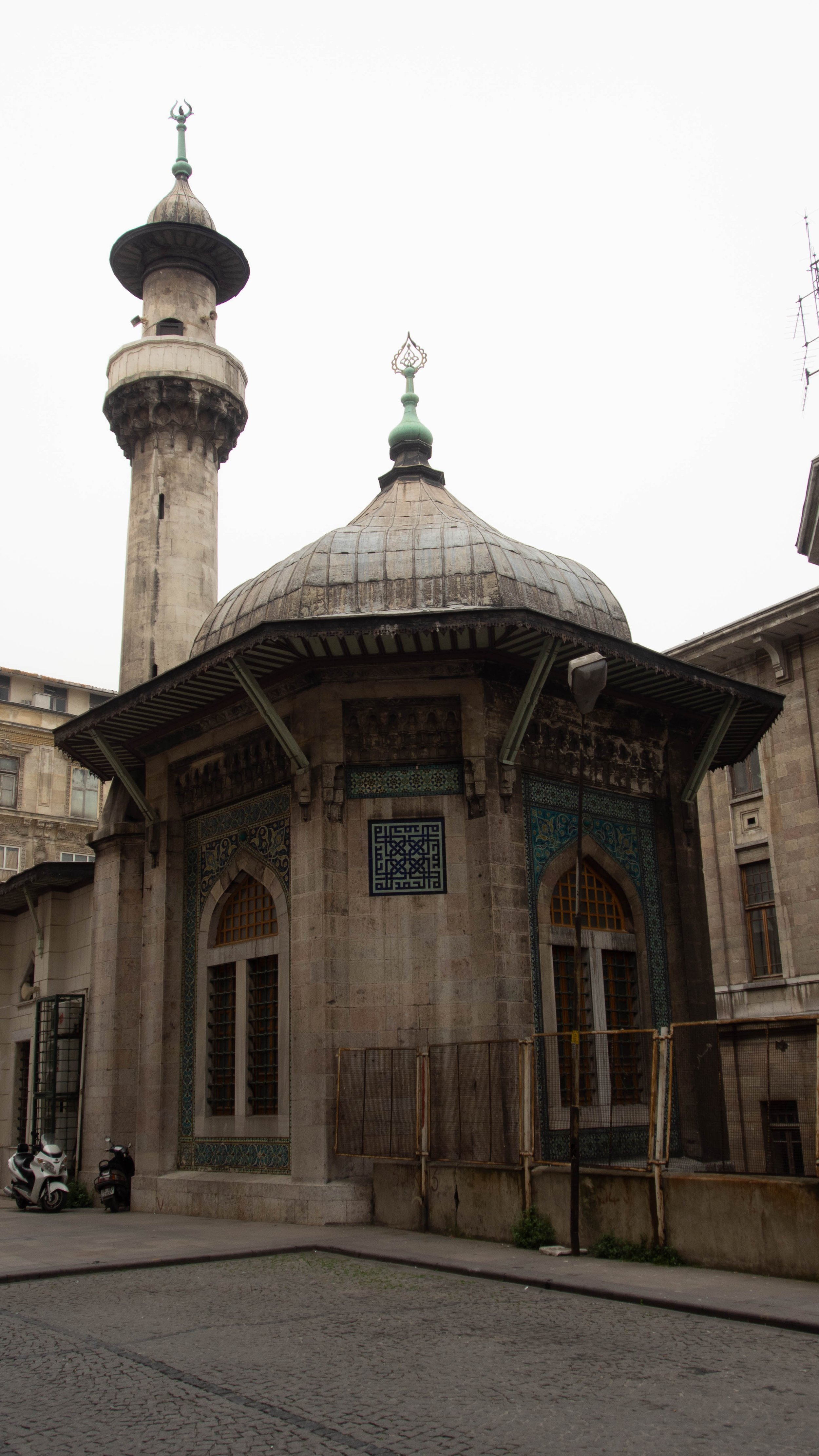 Old Mosque in the old market 