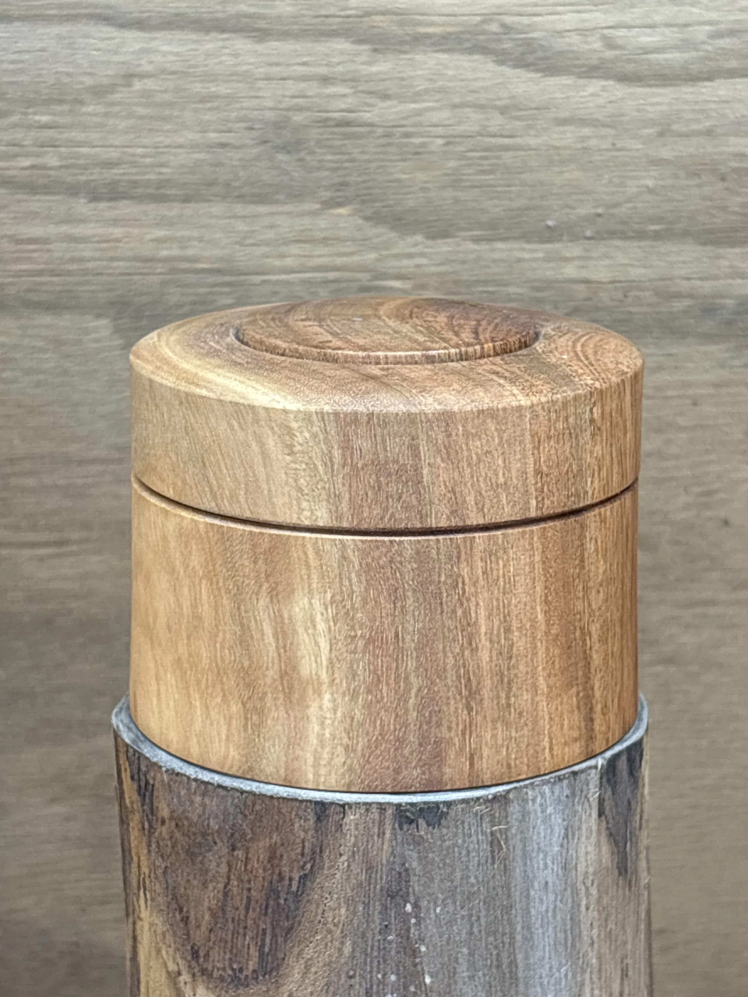 Dairyville Orchard English Walnut Lidded Box 2611