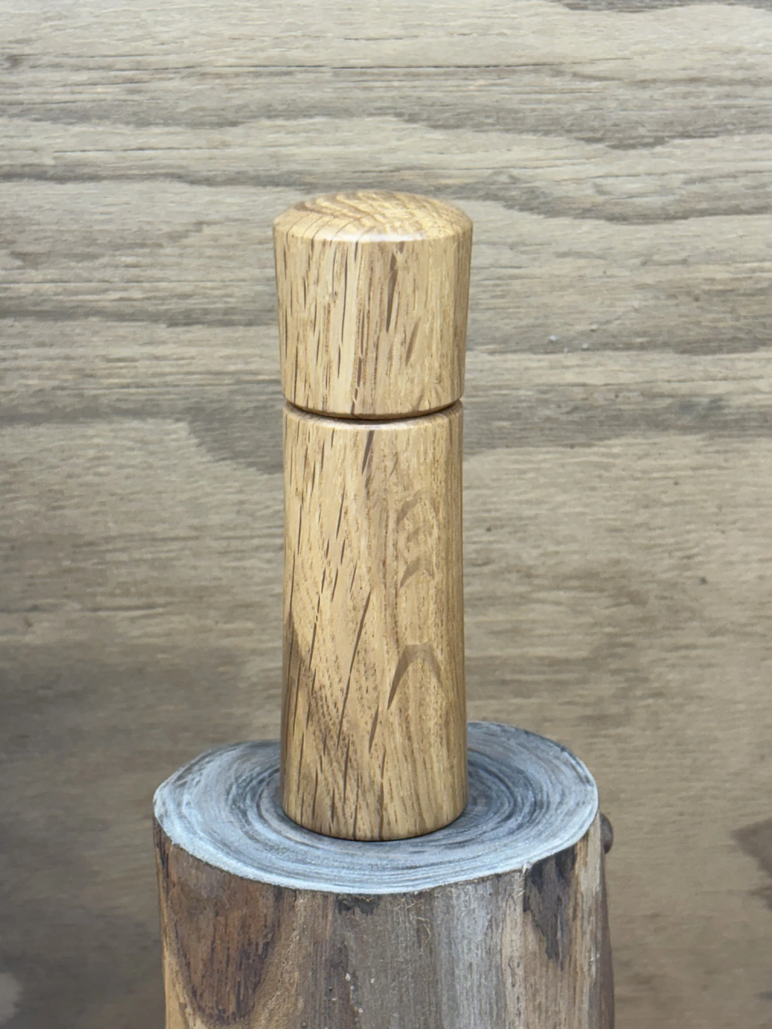 Austin Hoy Valley Oak Lidded Box 2619