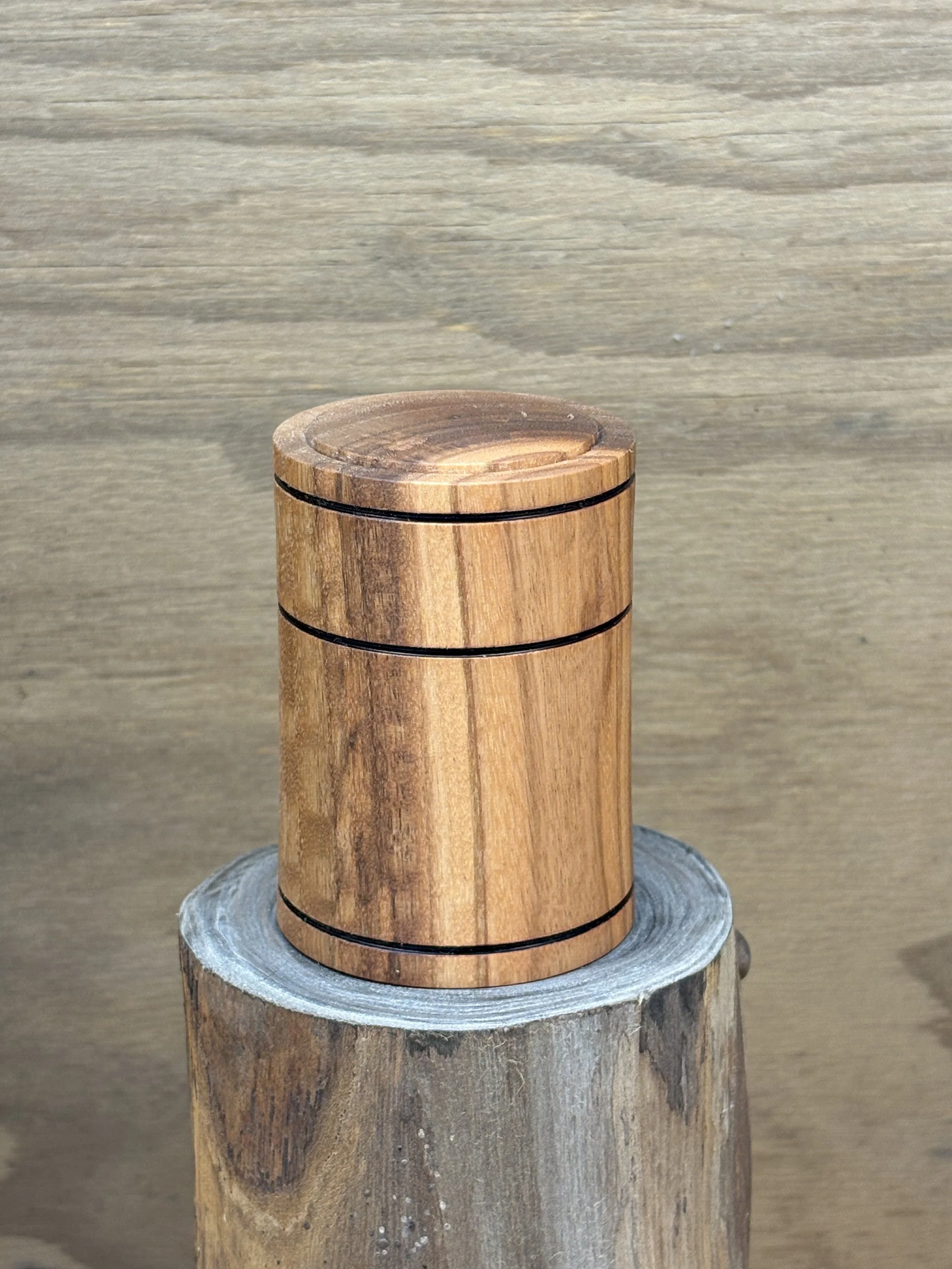 Golden Glen Eucalyptus Lidded Box 2617