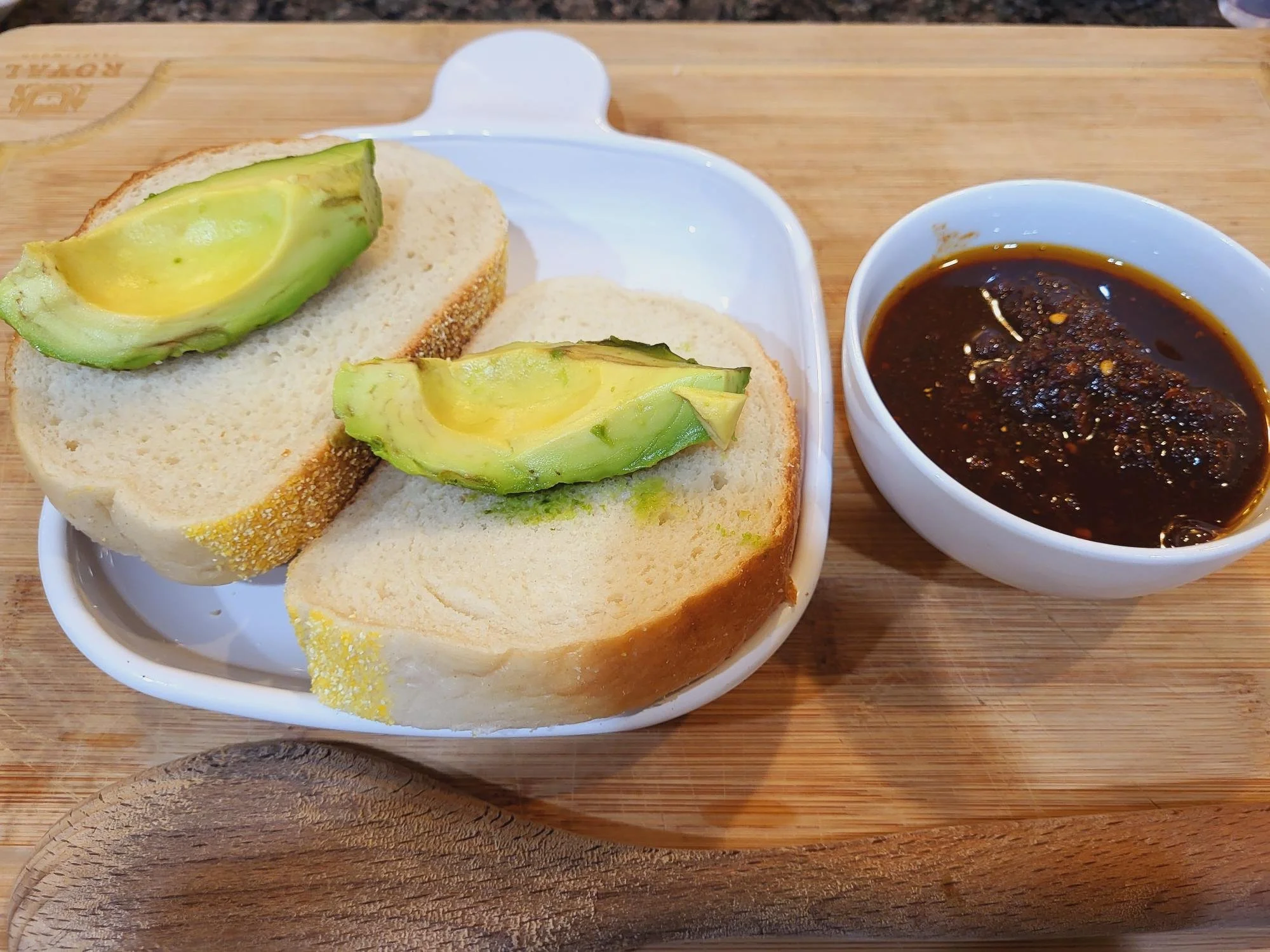 Avocado, Bread and Shito