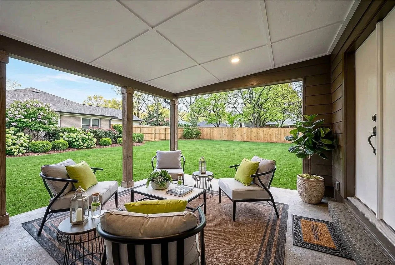 Firefly_Gemini Flash_enhance and make a beautiful patio for a realistate listing, with nice grass enhanced 864459.jpg