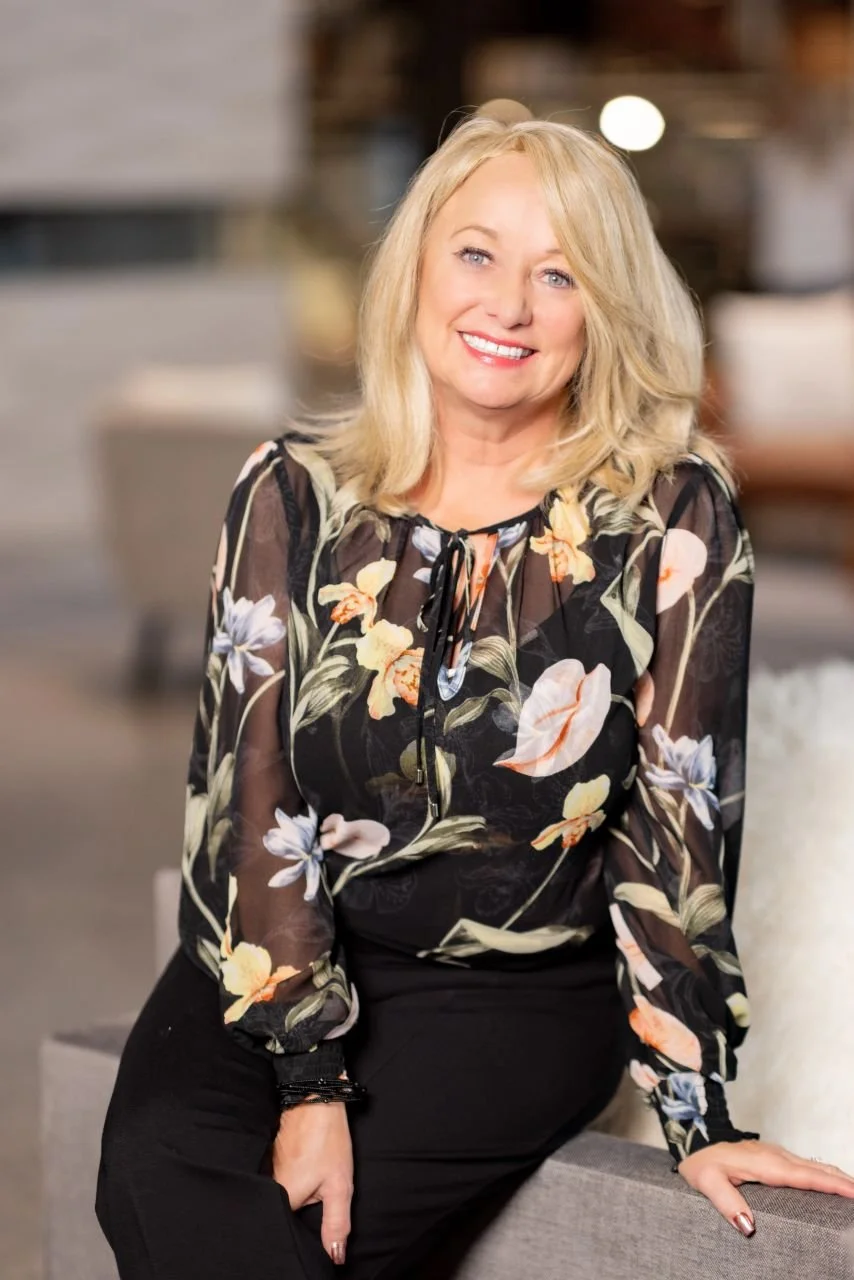 Headshot-Recess-Women-Branding-WiH-CAHED-2022-Photography-TheUnfoundDoor-114.jpg