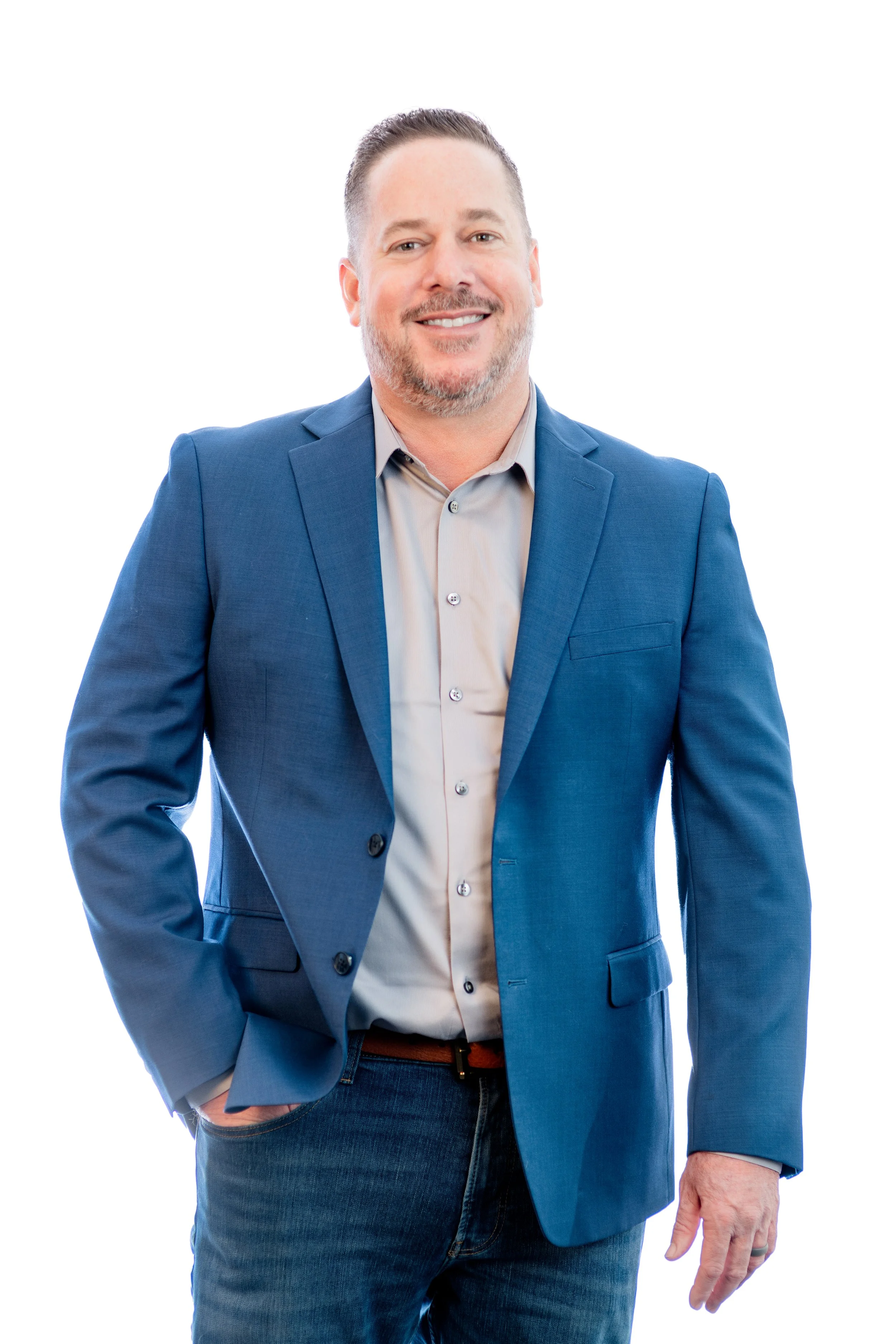 Swinerton-Headshots-2024-TheUnfounDoor0038.jpg