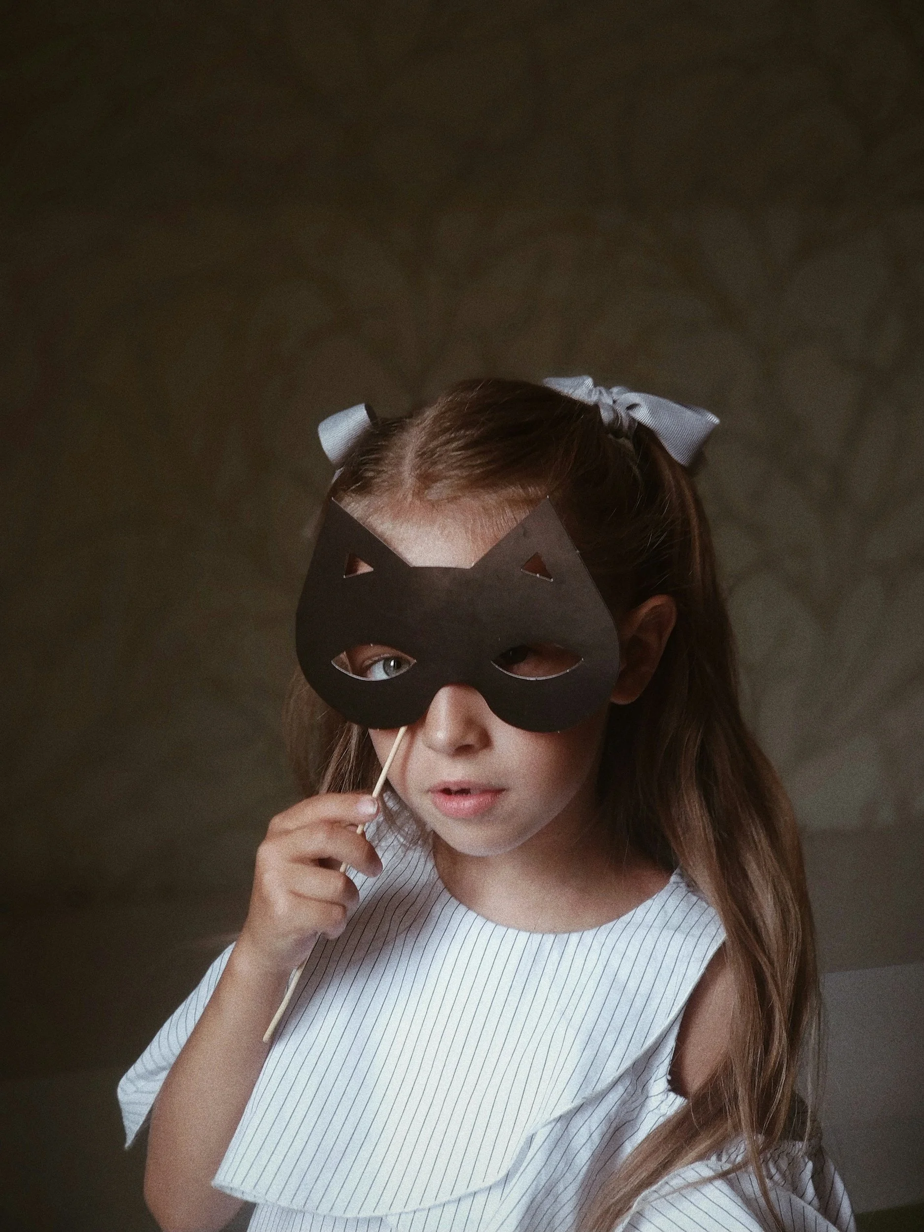 A Guide to Understanding Masking in Autistic Girls
