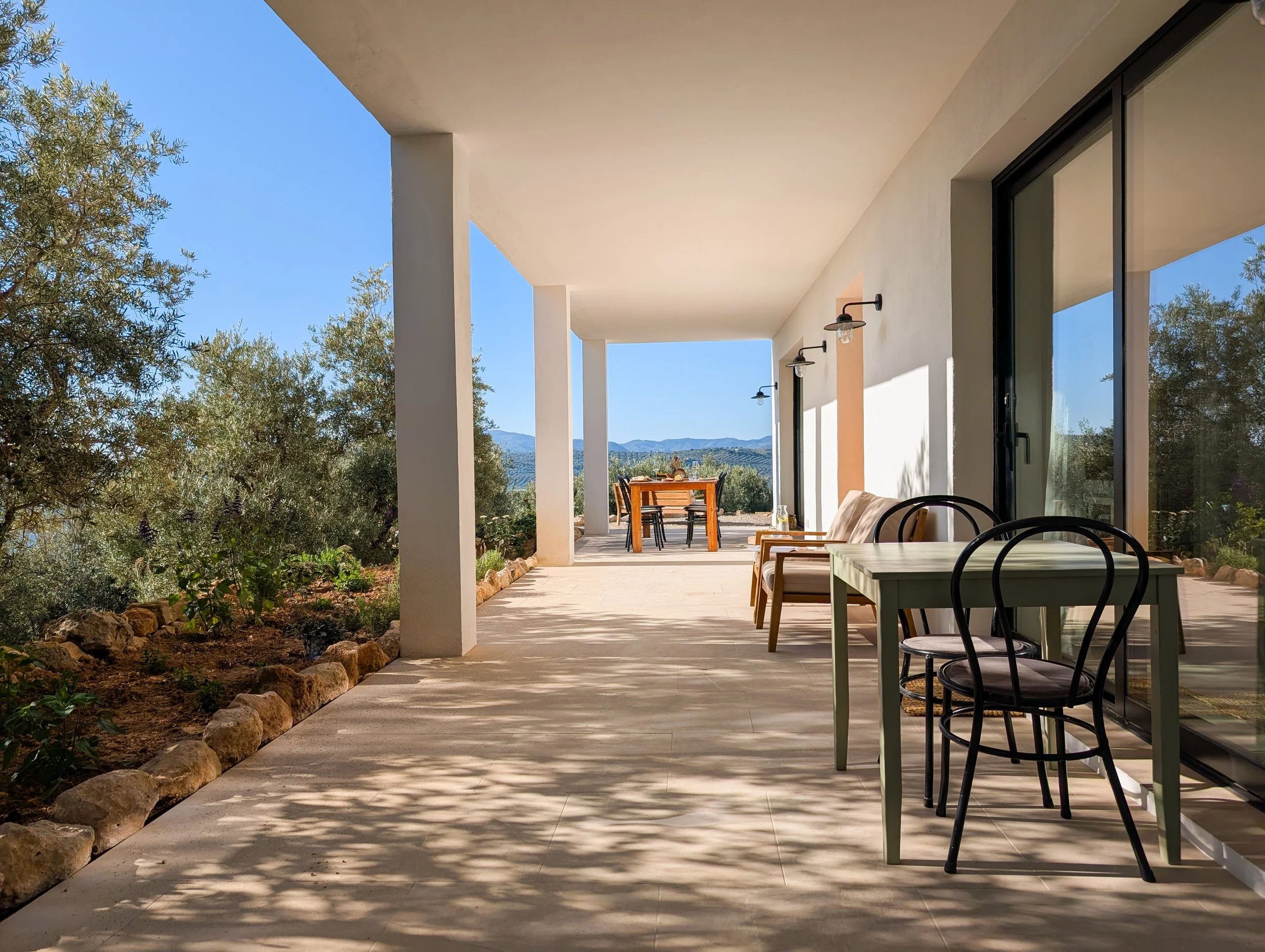 Veranda voorzijde Casa Serrana