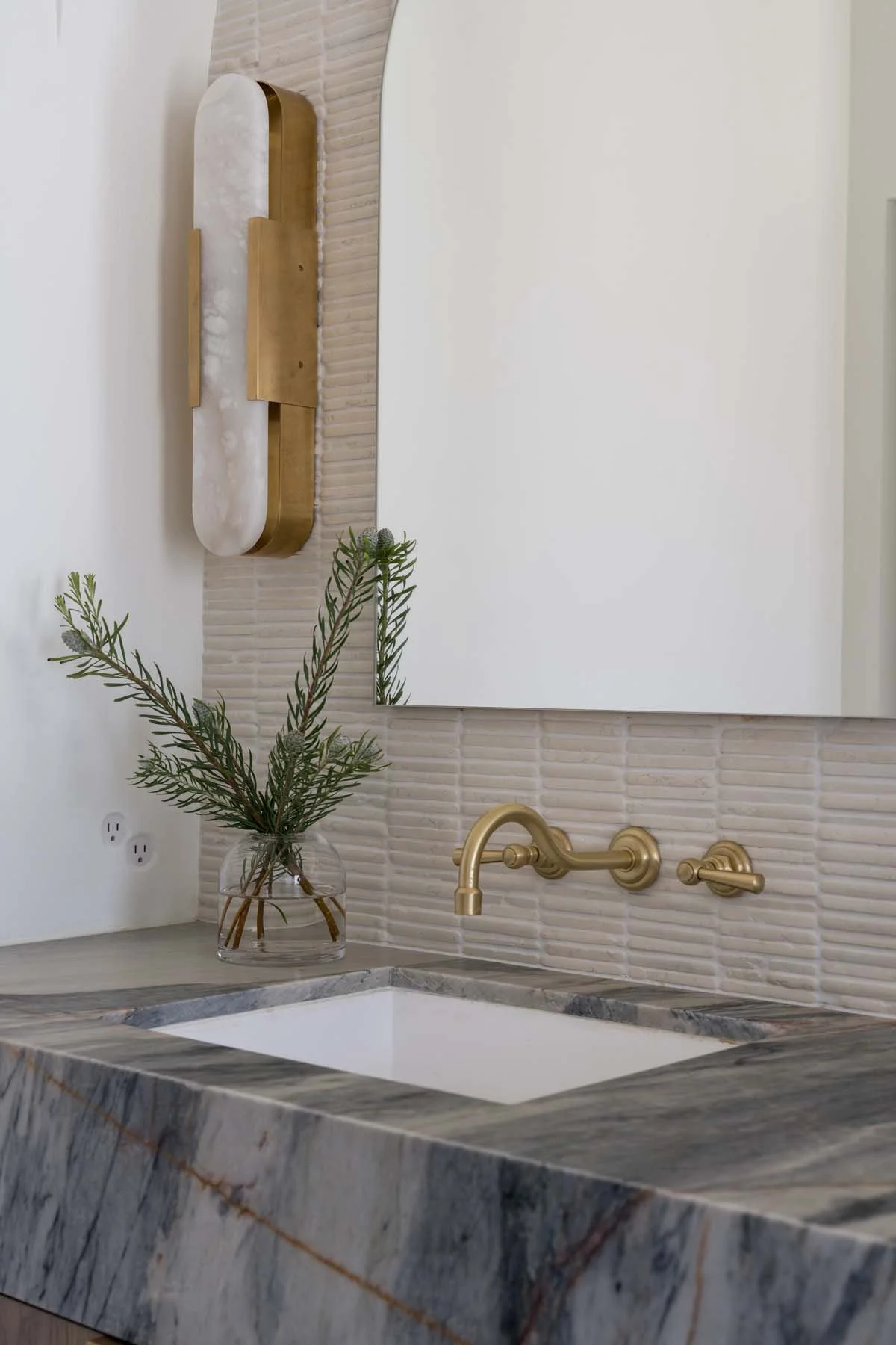 Carlsbad Primary Suite-9_1.jpg