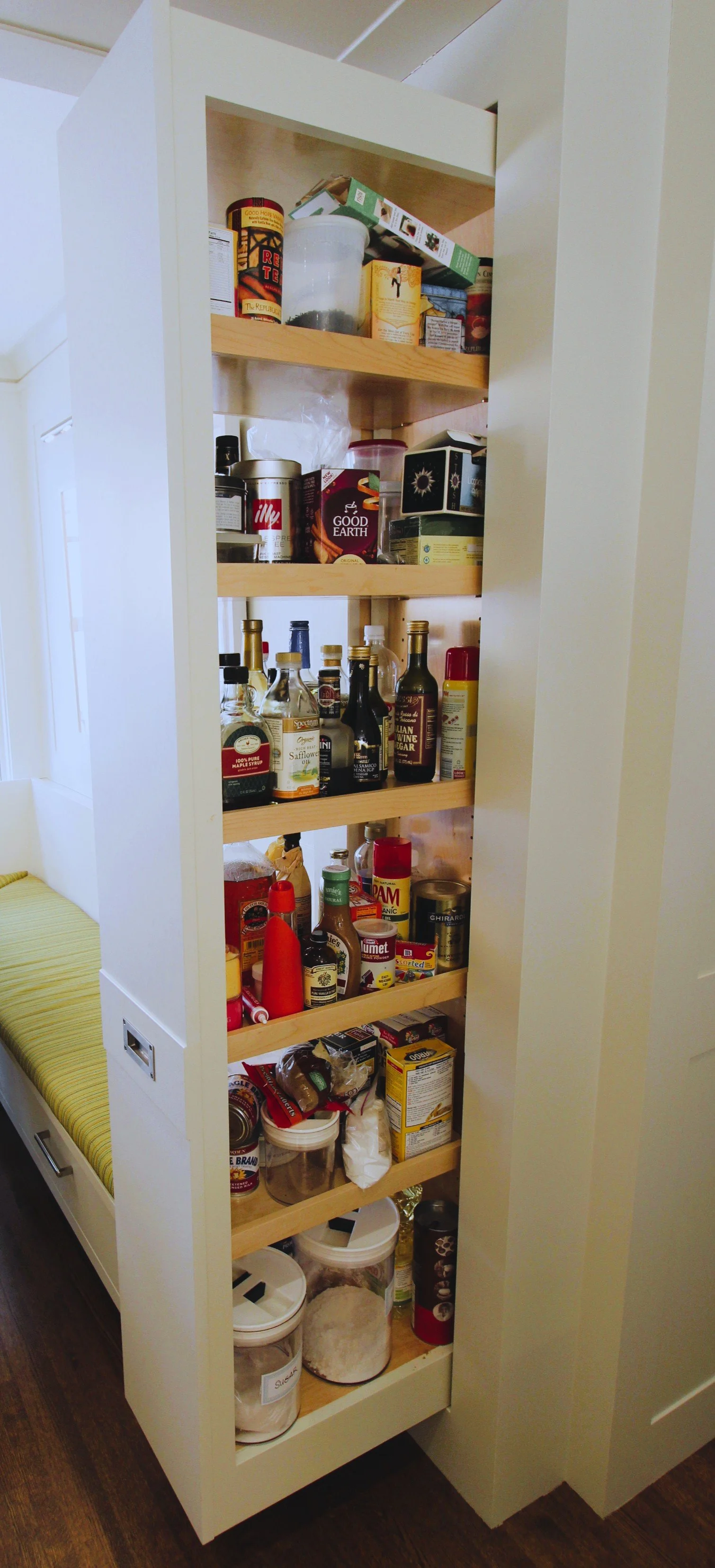 Pantry Pull out.JPG