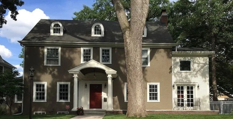 Exterior Front Narrow.jpg