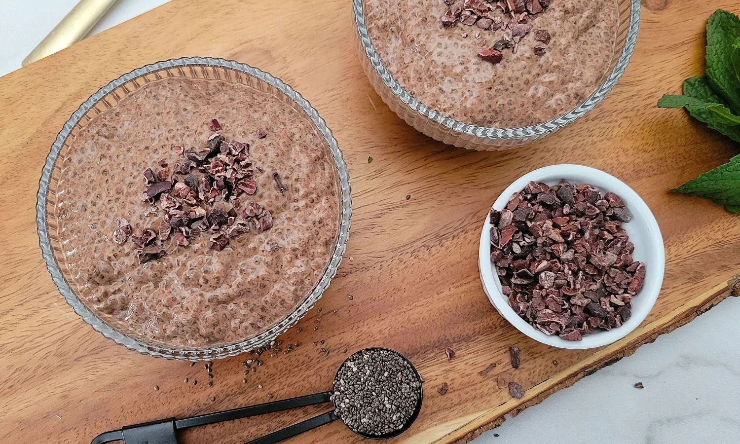 chocolate chia seed pudding with cacao nibs