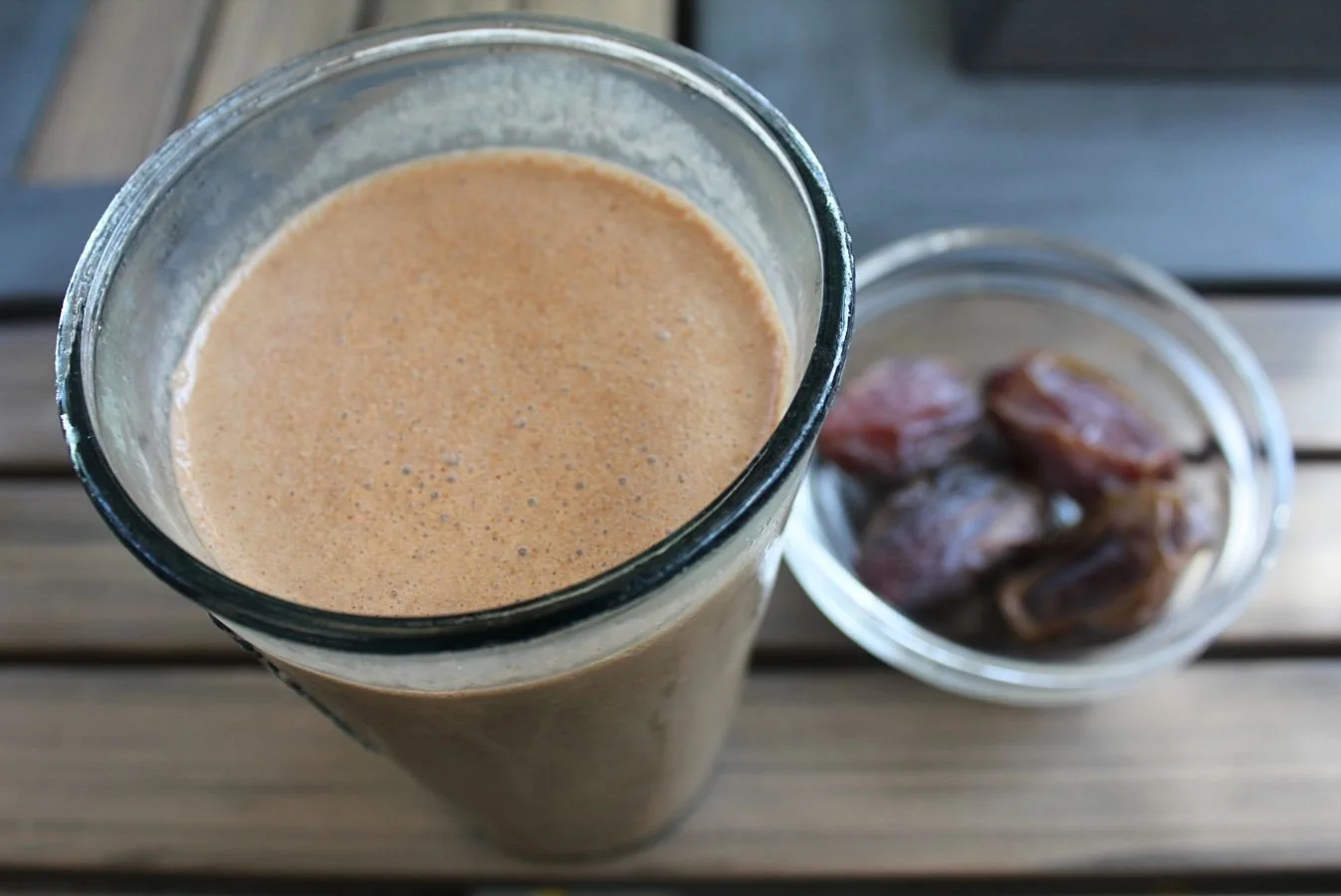 almond and date chocolate smoothie in glass