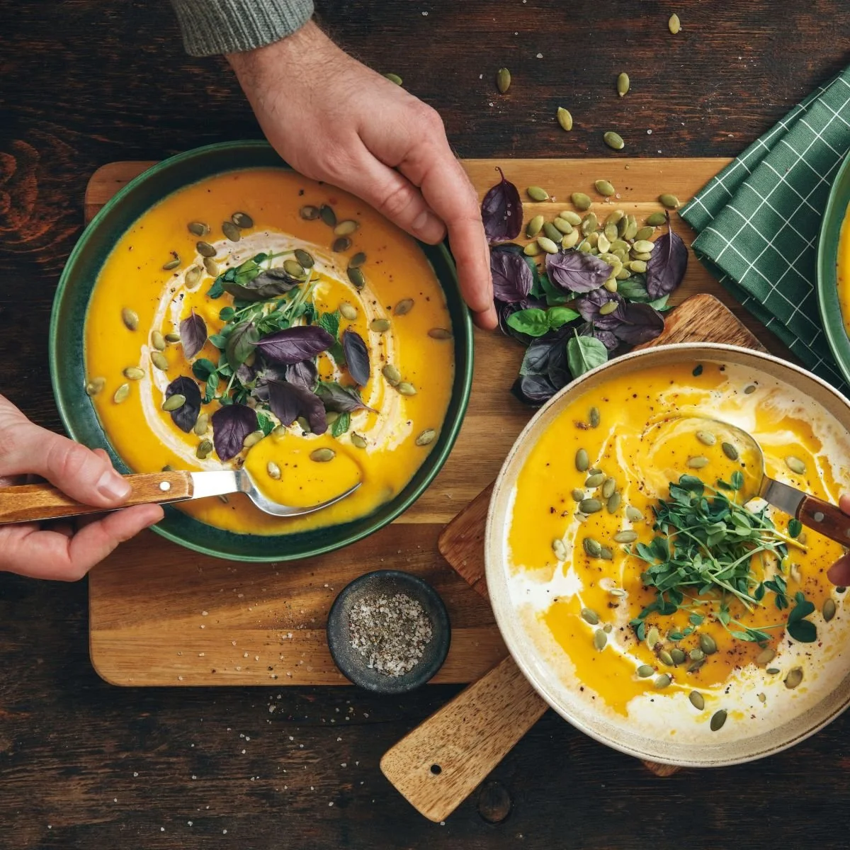 Golden Cauliflower Soup With Fresh Turmeric