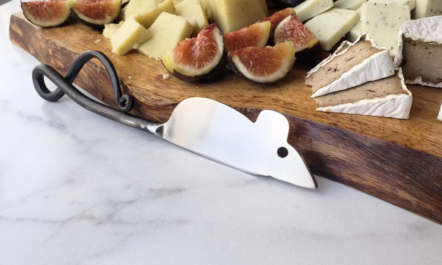 mouse shaped cheese knife