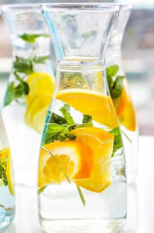infused water with lemon and mint