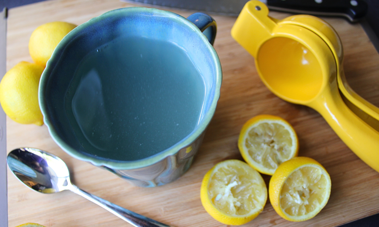 mug and ingredients for healing lemon water