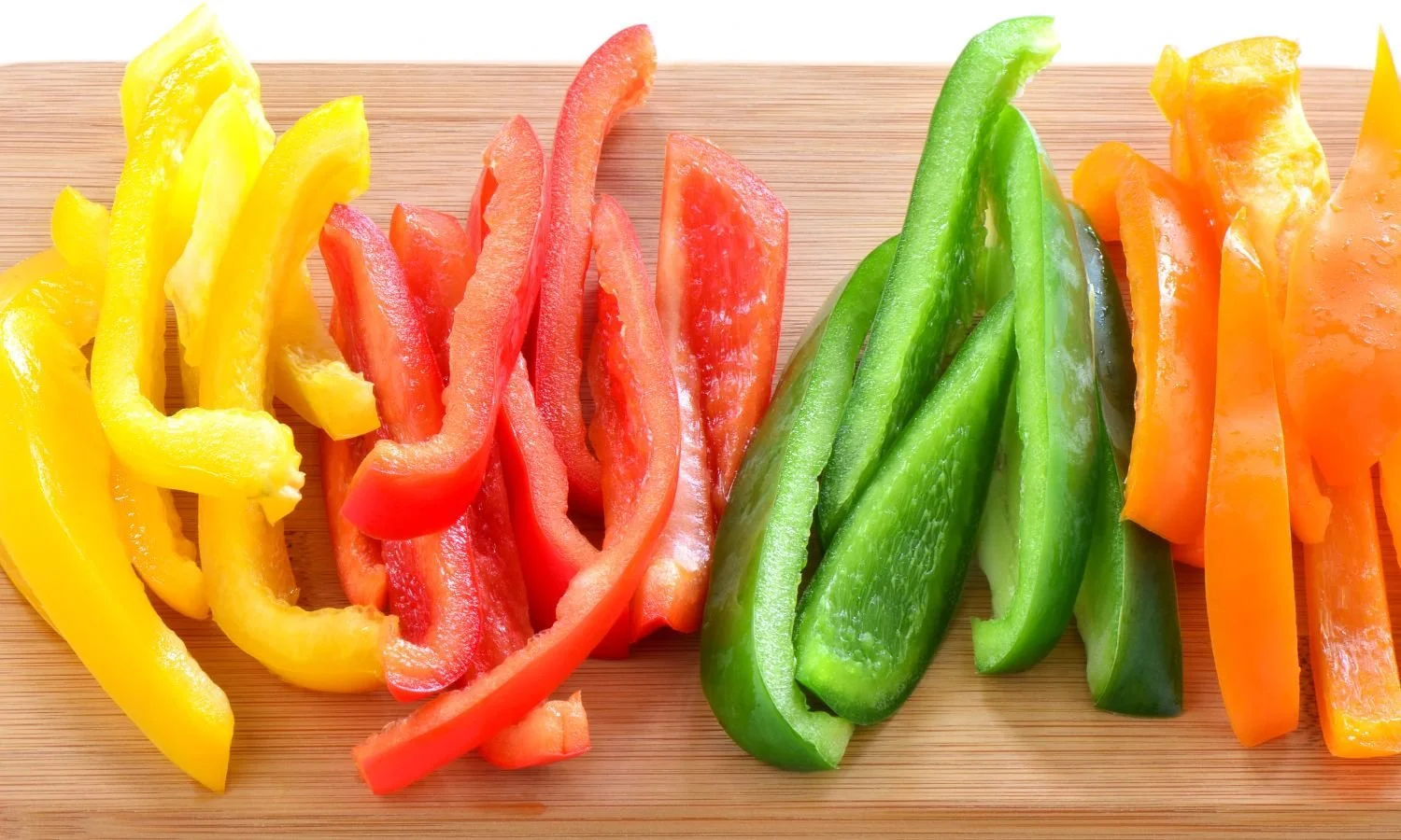 cut bell peppers for hydration