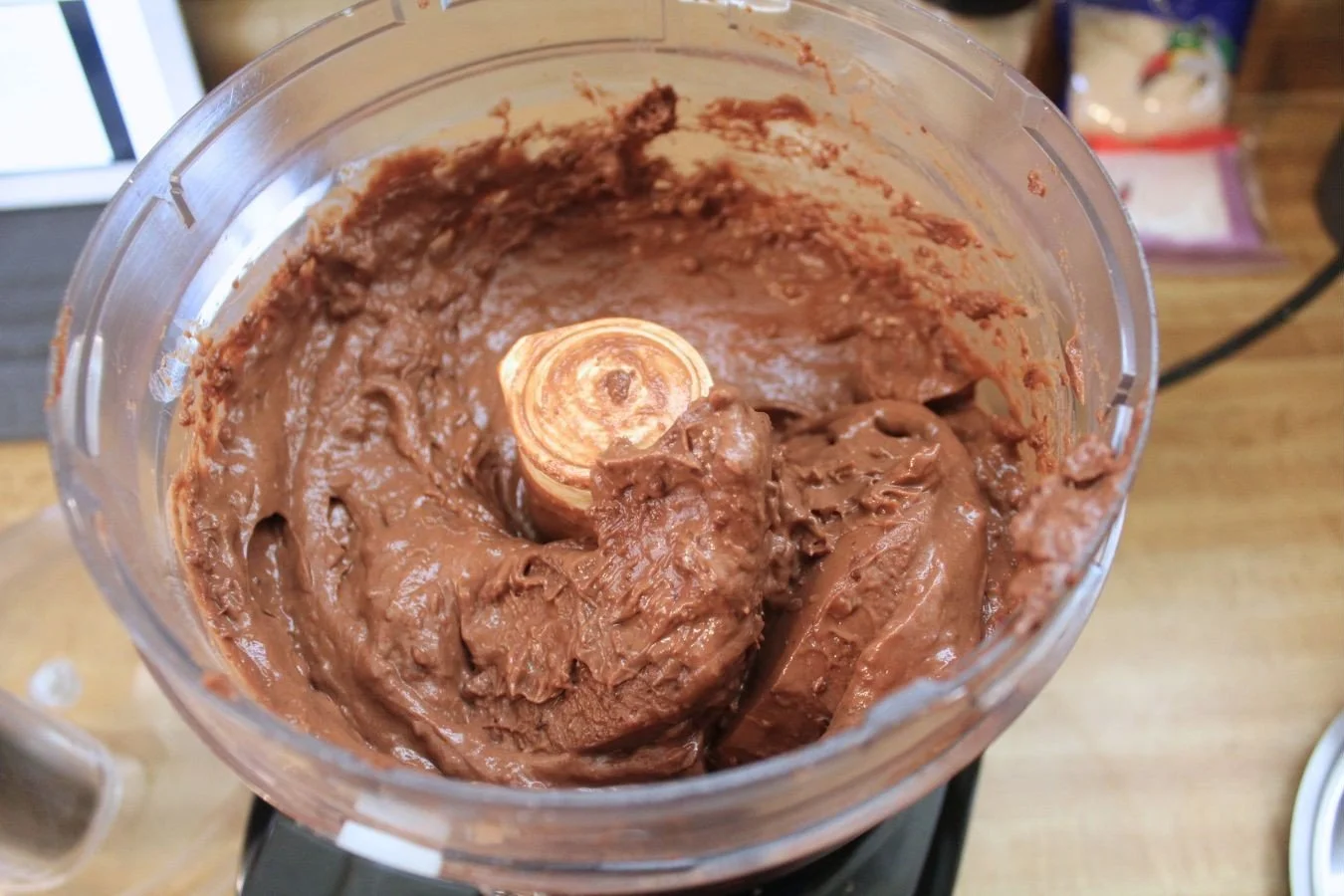 dairy free chocolate pudding in food processor