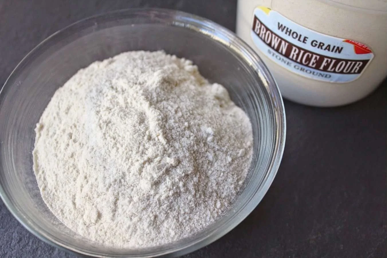 brown rice flour in bowl