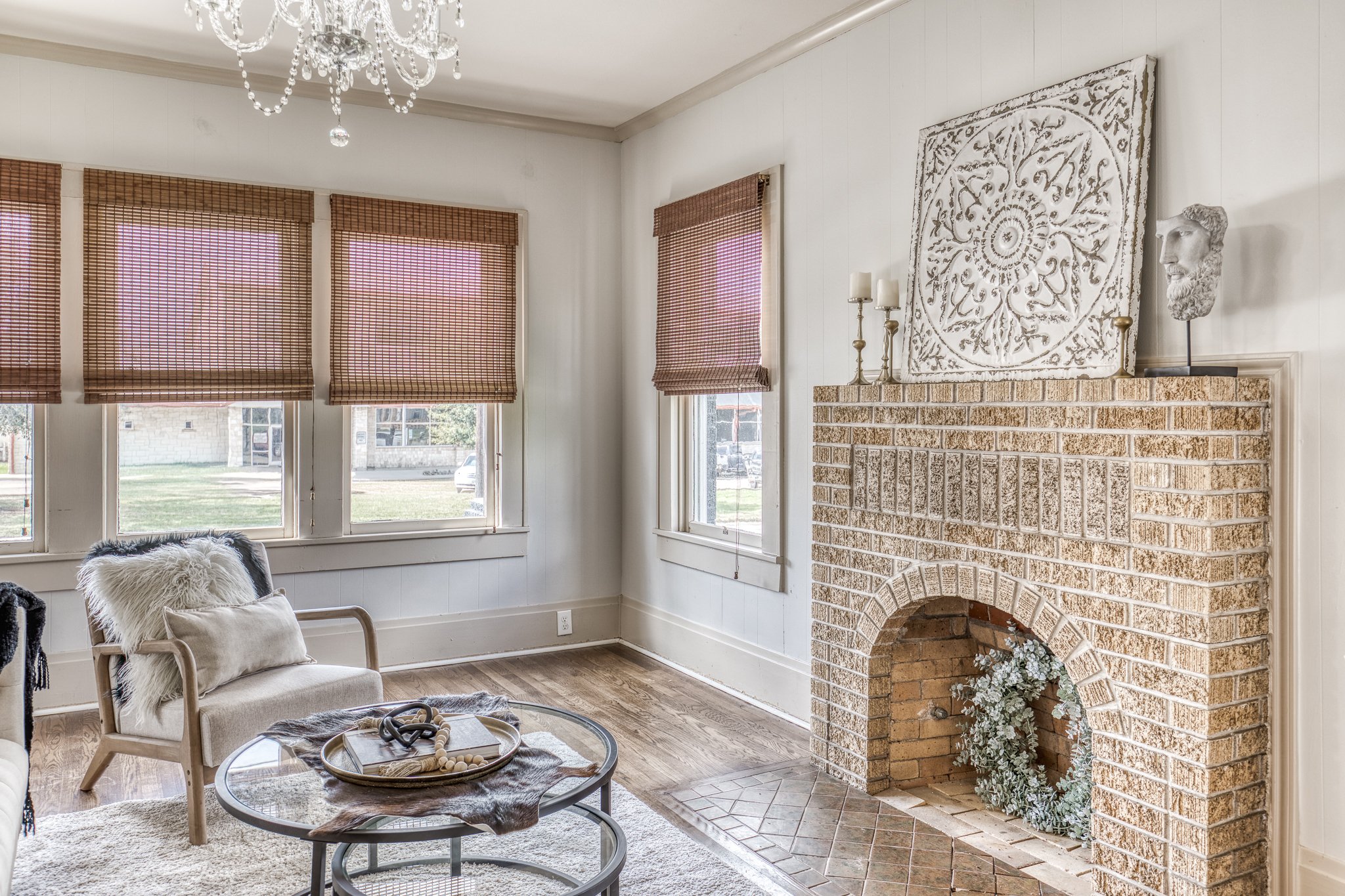 Cari_Goeke-404_W_Main_St-Bellville-5D4_4386.jpg