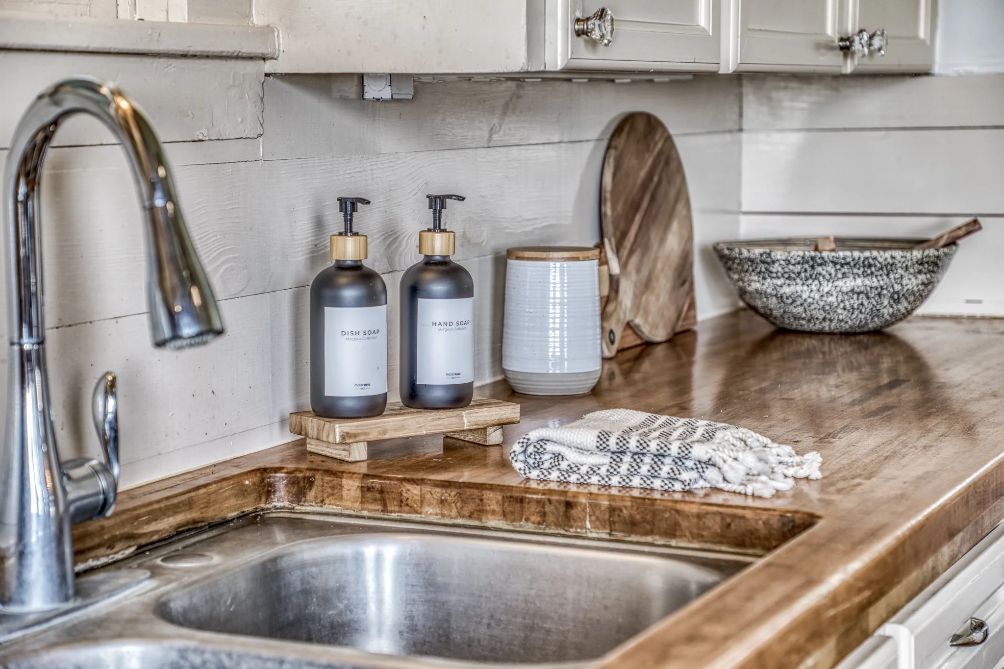 Cari_Goeke-404_W_Main_St-Bellville-5D4_4436.jpg