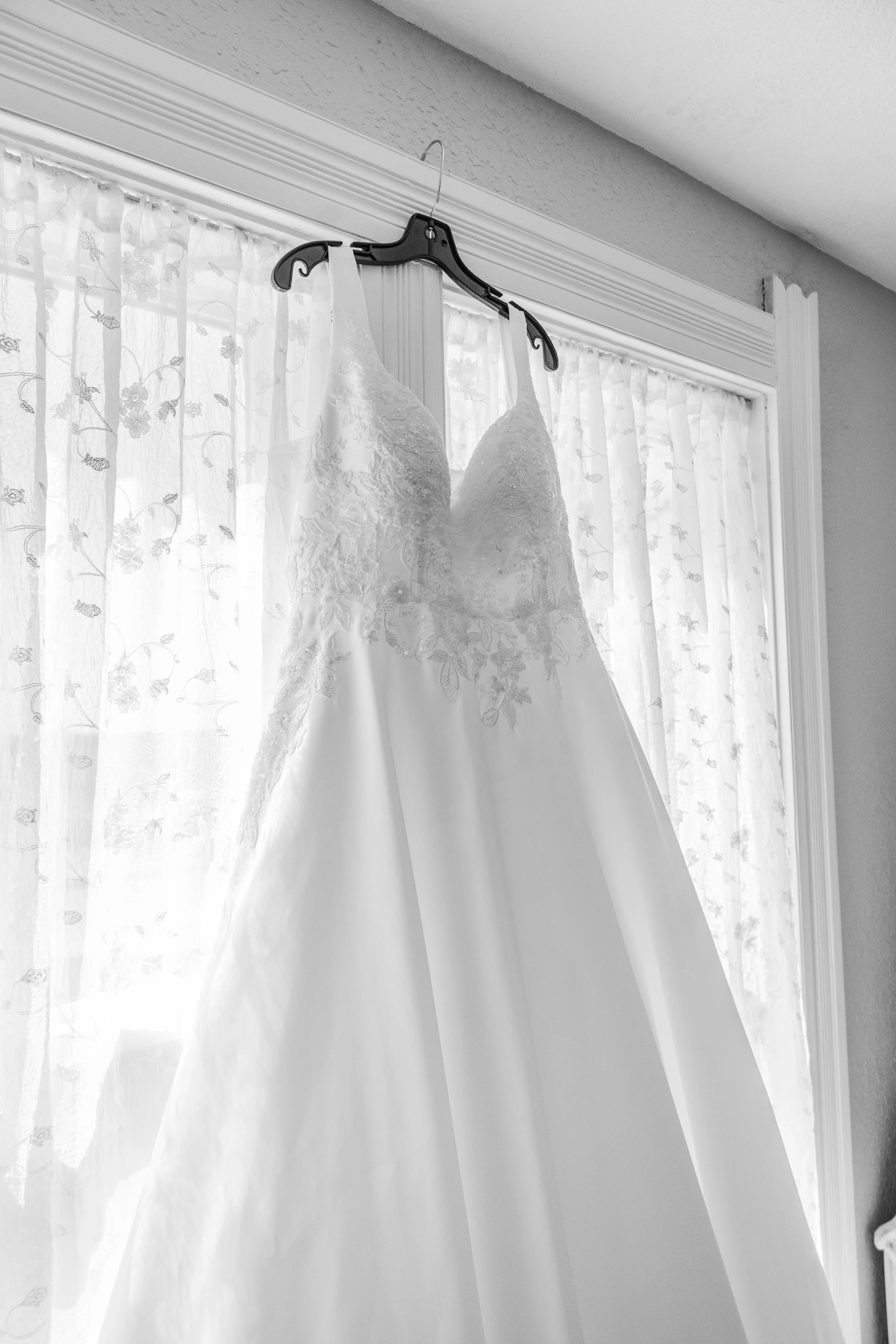 What No One Tells You About Being Newly Married in Your Mid-20s