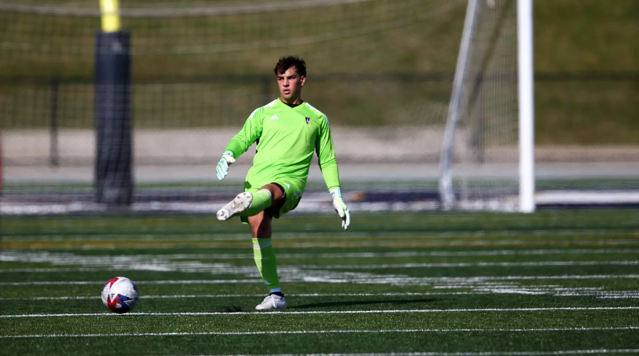 Through the Goalposts: Simon Grande's Journey, a Typical Tale of an Athletes Challenges, Sacrifices, and Perserverance