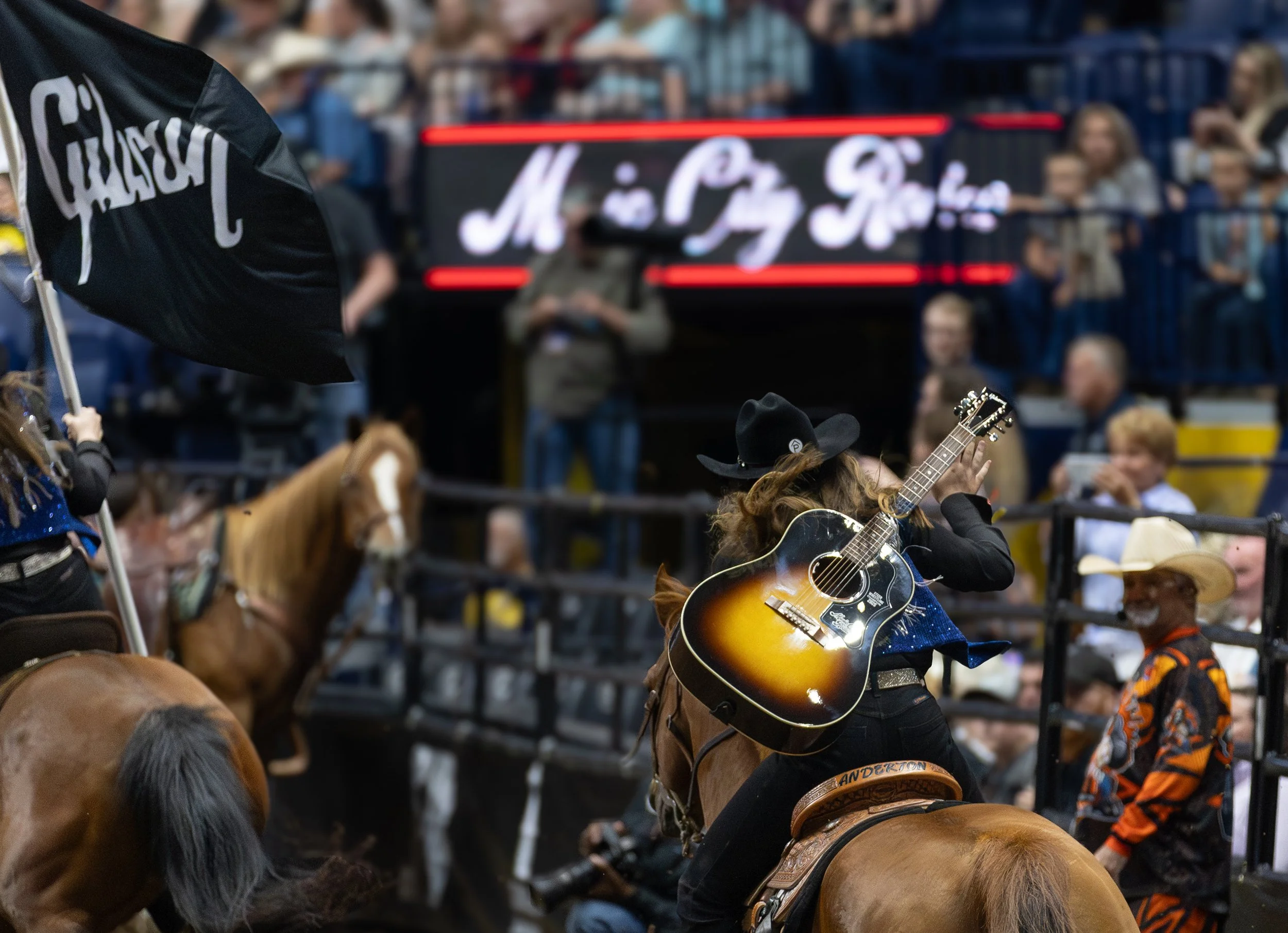 2025_MUSIC CITY RODEO_PERF1_SPONSOR_GIBSON_LARA ST JACQUES_NASH0744.jpg