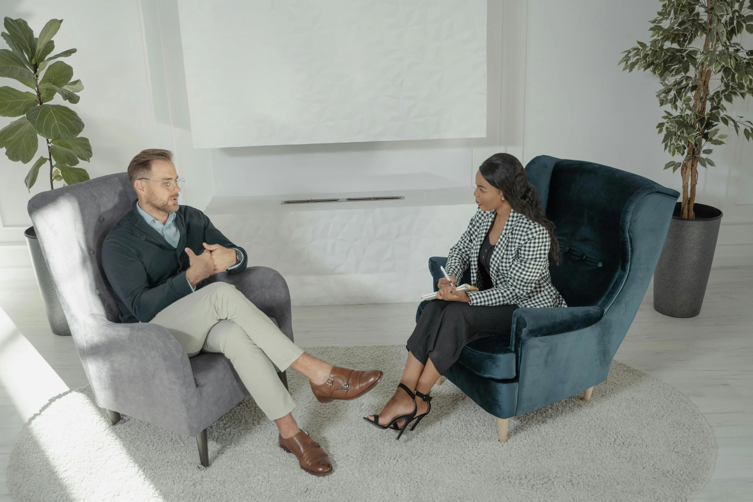 5 Meaningful Benefits of Therapy (That Go Beyond “Just Talking”)