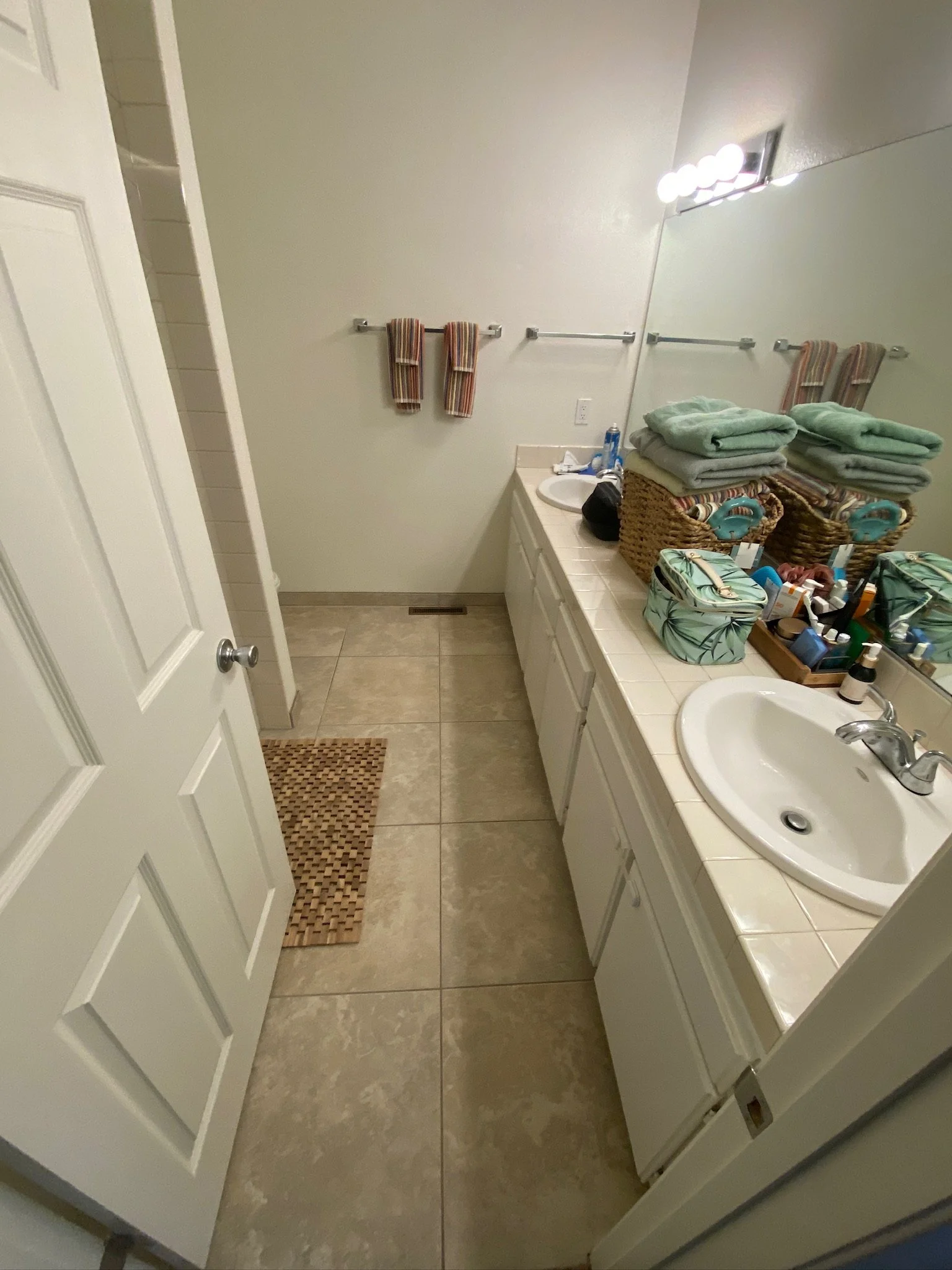 before picture of bathroom 