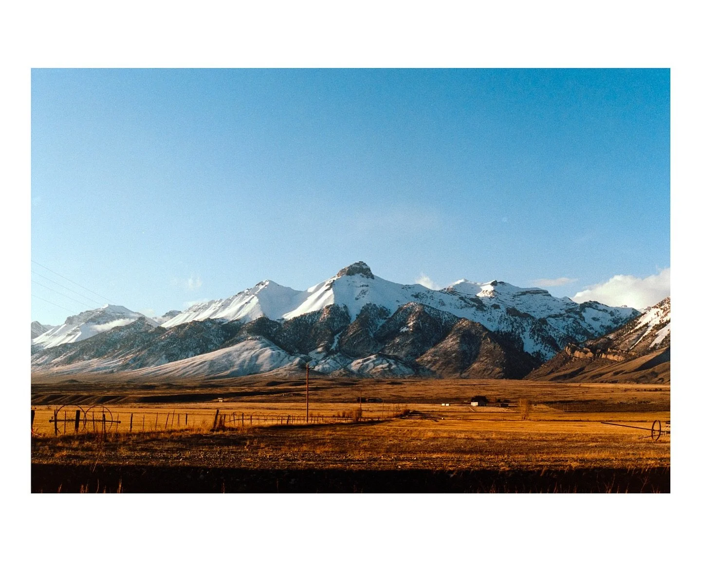 📷 🏔️

Dev &amp; scans - @abettercamerastore 

#filmphotography #mountain #35mmfilm #idaho #utahphotographer #utah #kodak #cinestill