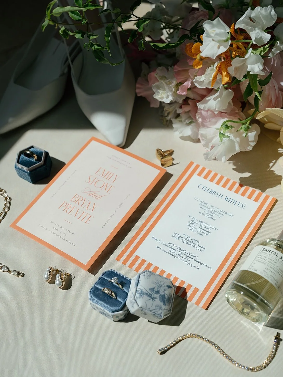 Some fun, bright wedding stationery for your feed ☀️

Posting these beauties in hopes the sunshine and warmth decides to stay!! 
.
. 
Vendors: 
Photographer @shelbyannphotos 
Videographer @ikeytv 
Planner @southernbellaevents
Hair + Makeup @maypaulli
