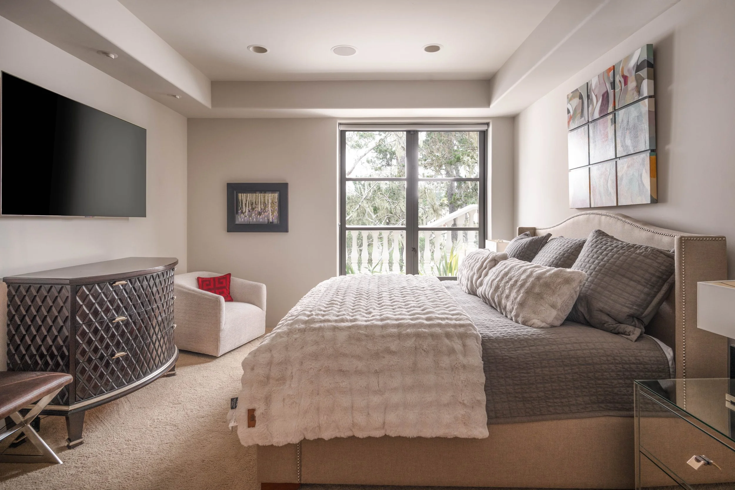 Downstairs bedroom #2. Beautiful tree views (has own bathroom).