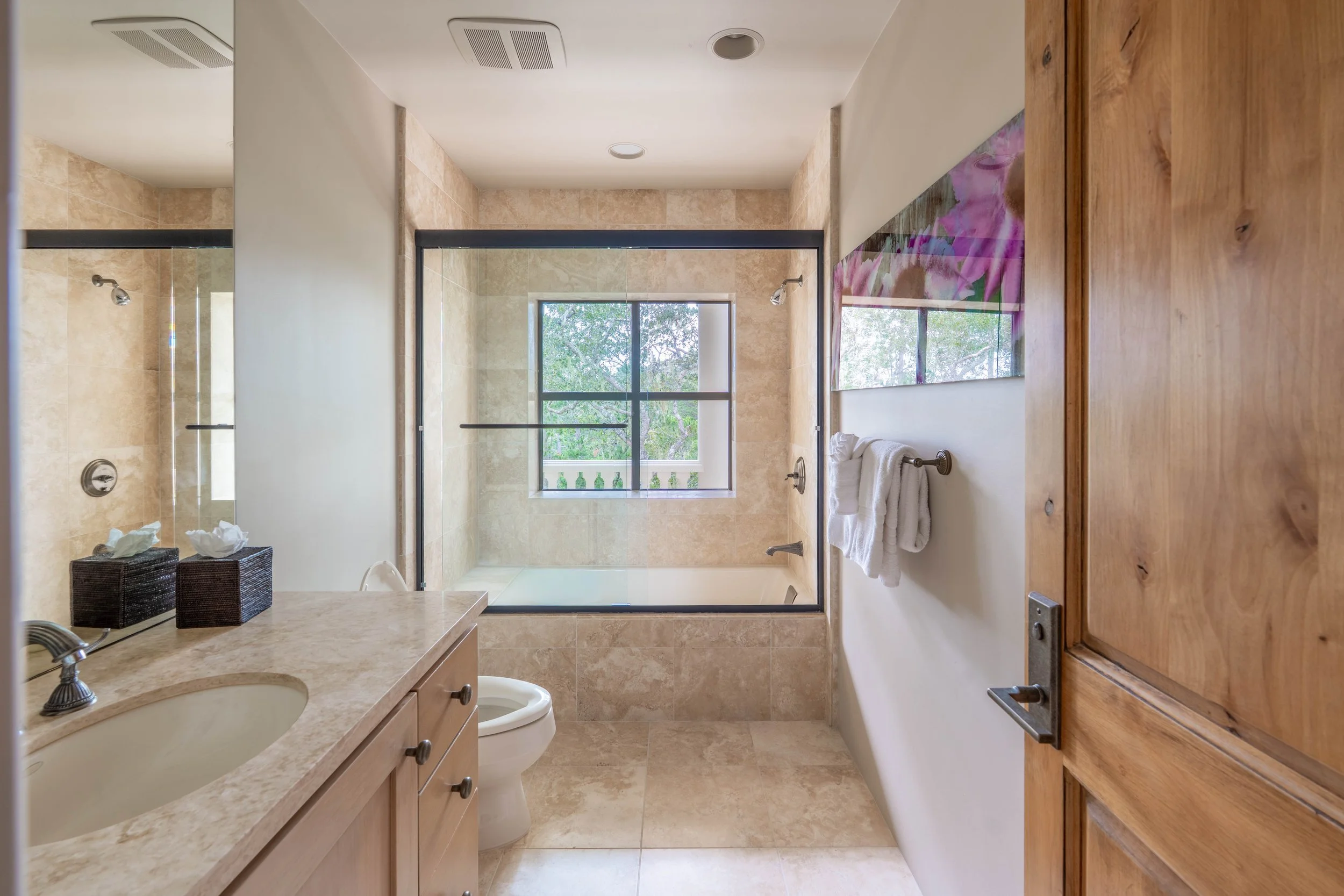 Downstairs shared bathroom. 