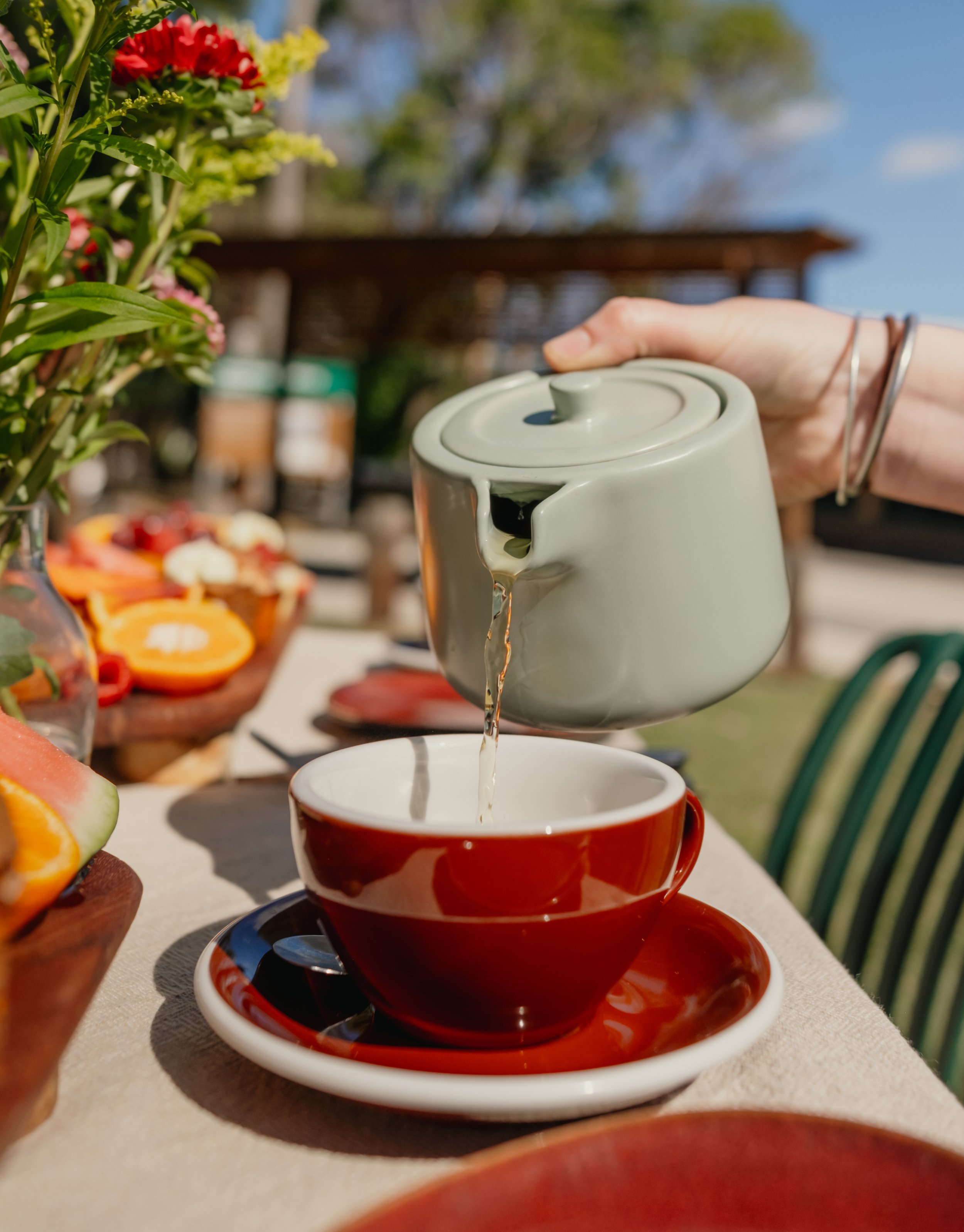 tea pouring.jpg