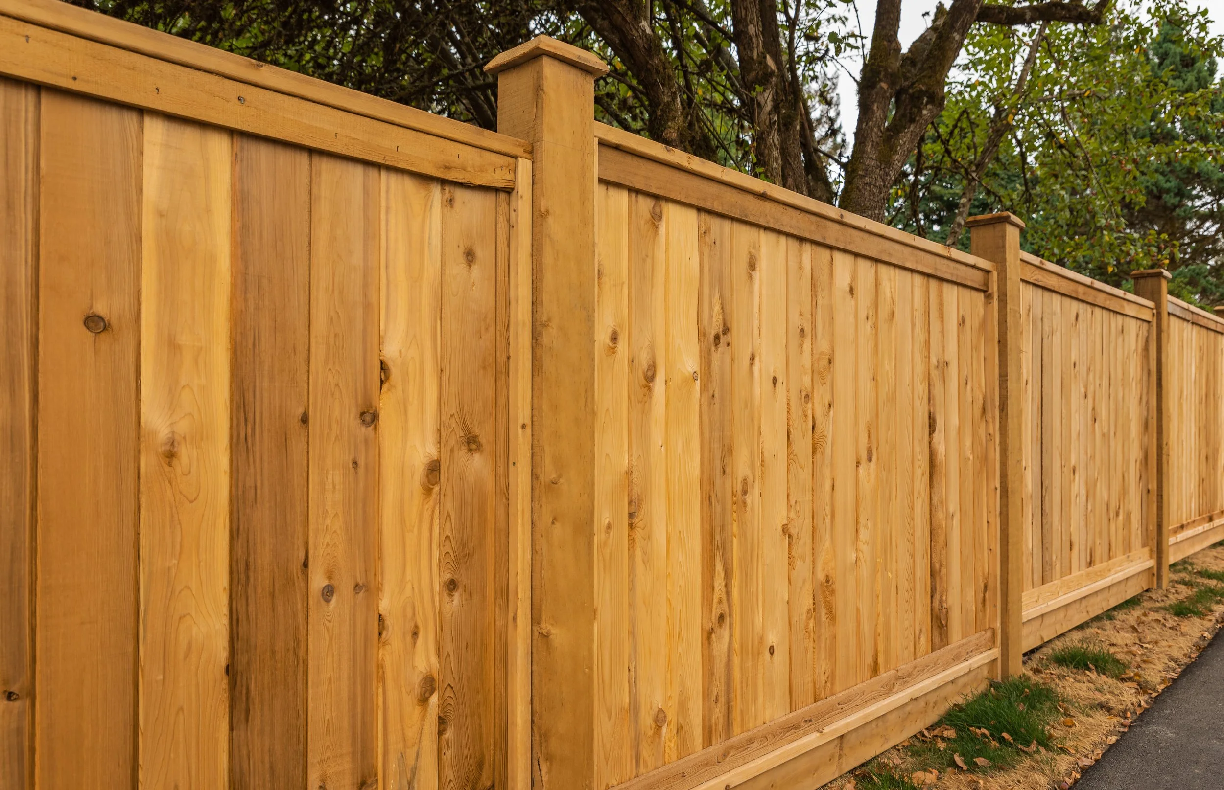 Best fence builder – installer in Windsor Ontario that is built with quality in mind by NB Landscape Windsor