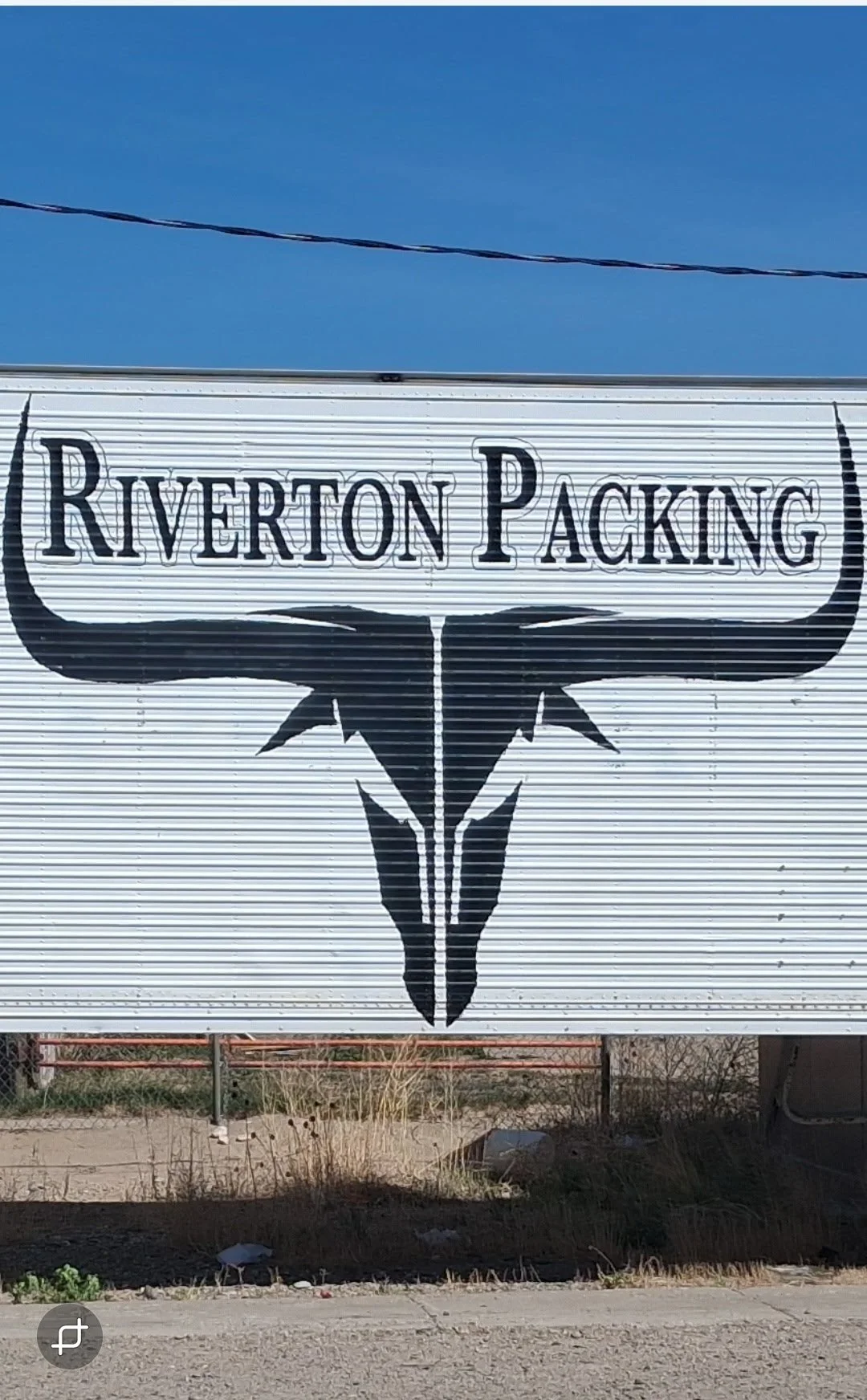 Riverton Packing Logo