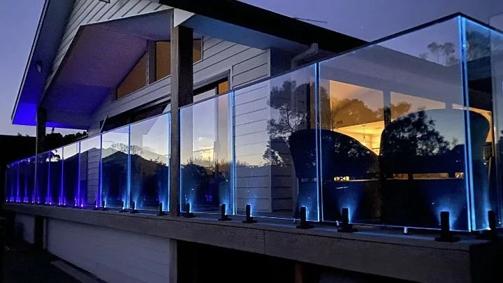 illuminated glass railing
