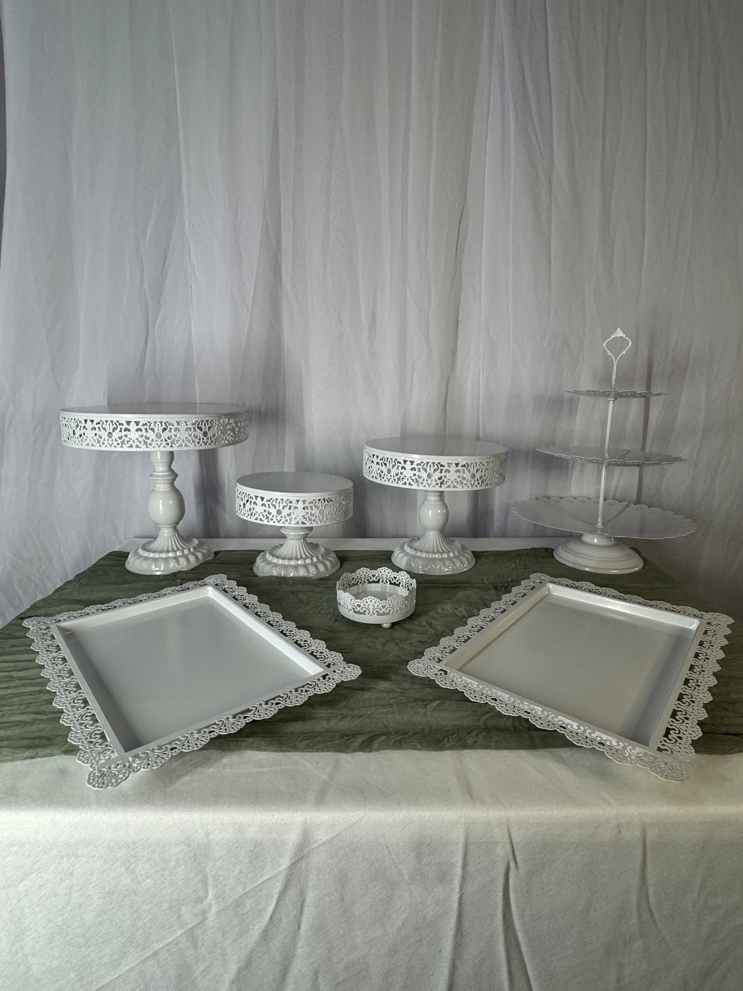 Cake & Dessert Table