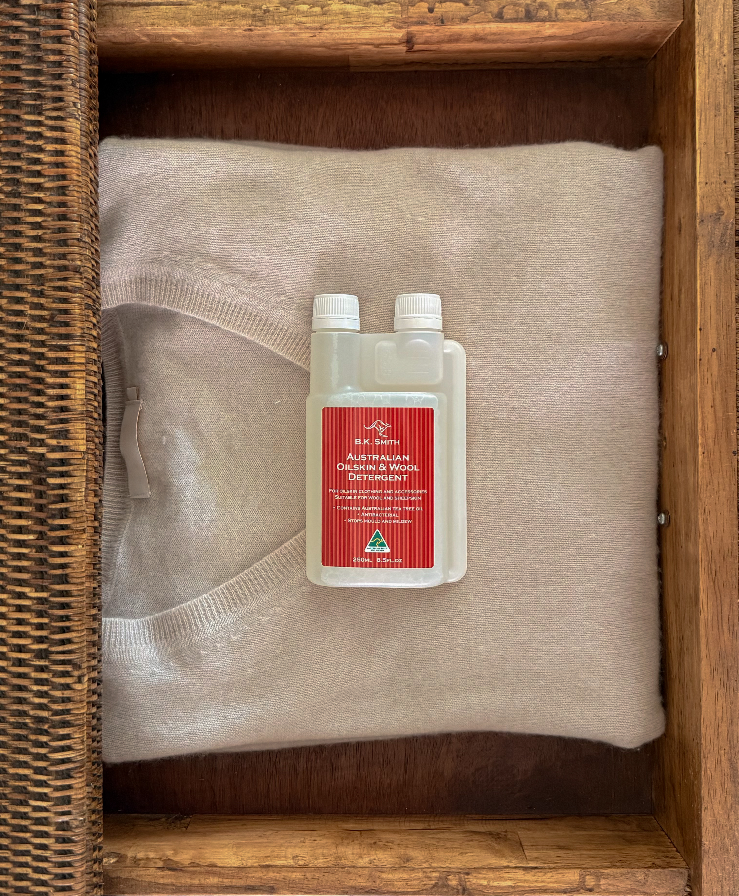 B.K.SMITH_Australian_Oilskin_&_Wool_Detergent 