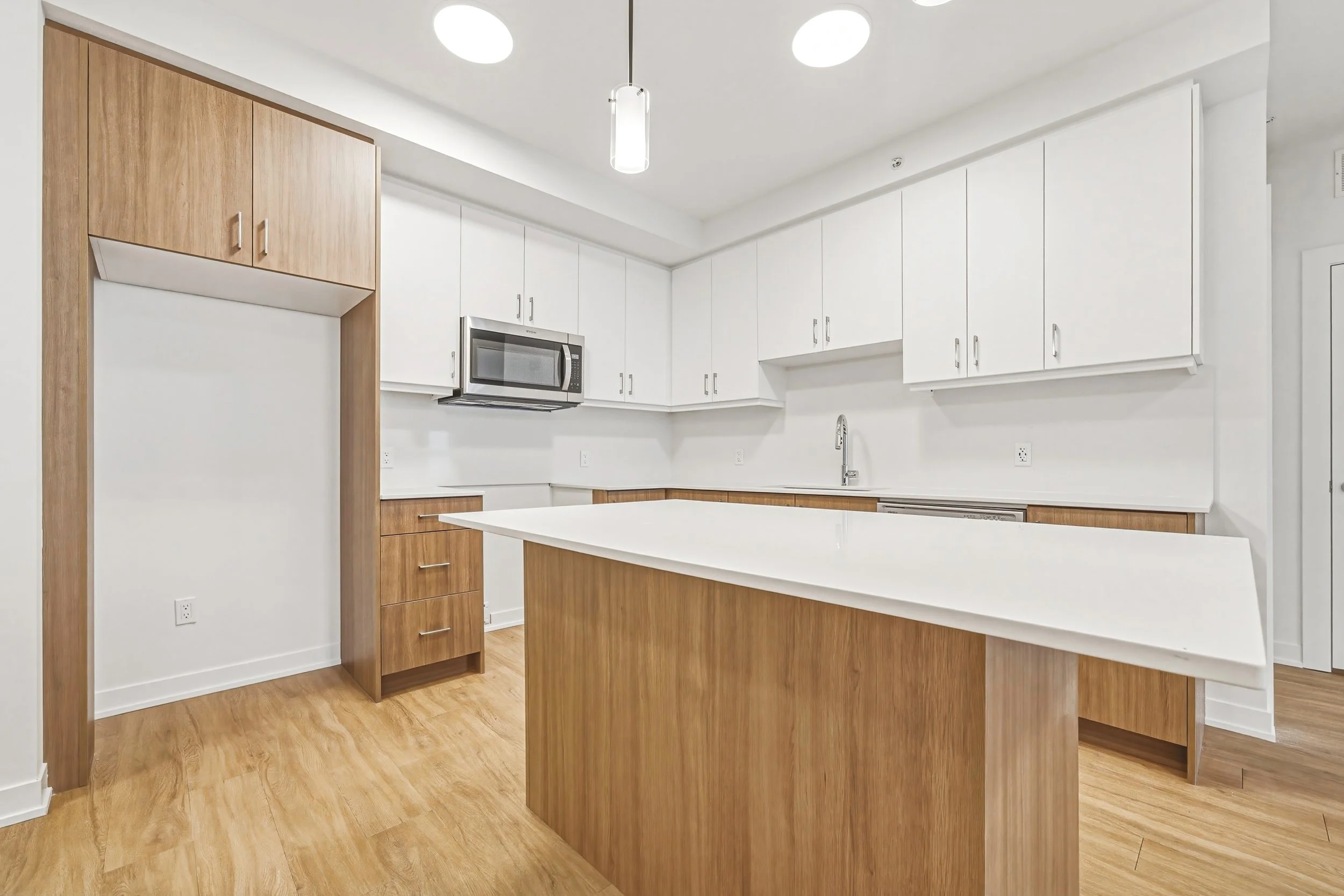 4-Regal - 155 Greenbrier Road, Cambridge.jpg