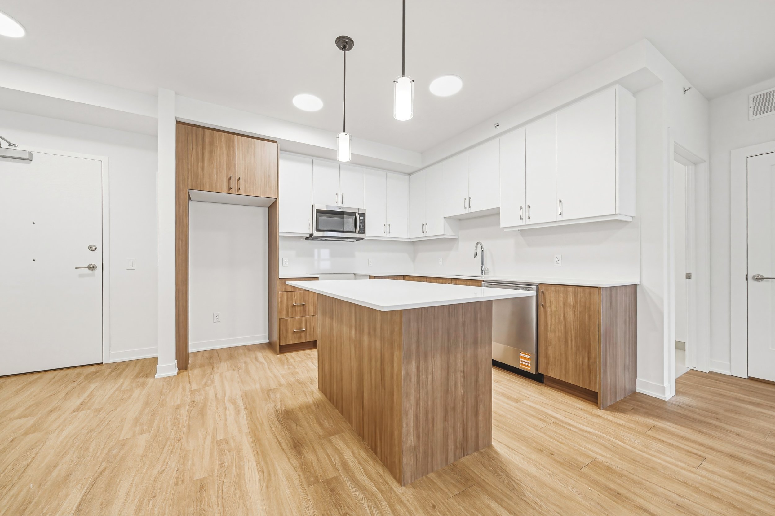 2-Regal - 155 Greenbrier Road, Cambridge.jpg