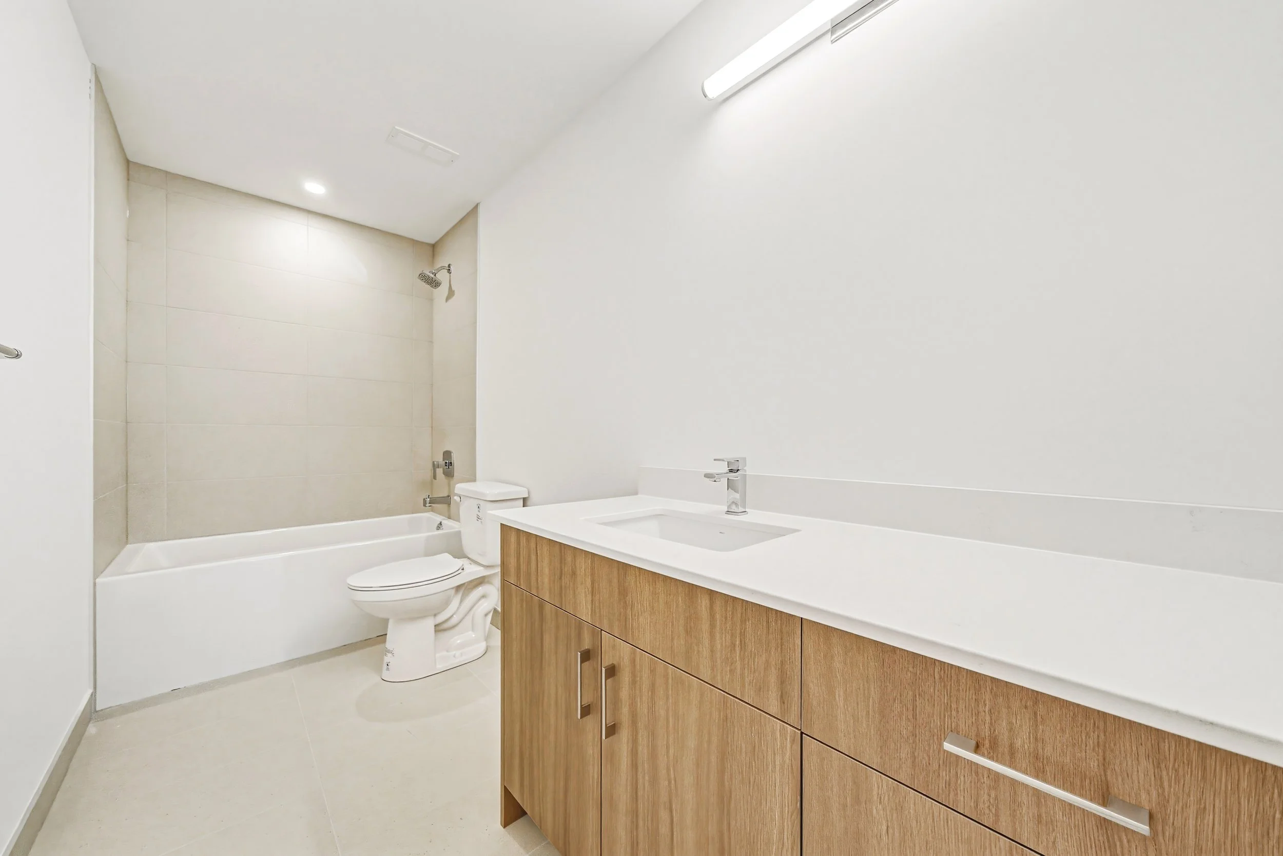 17-Regal - 155 Greenbrier Road, Cambridge.jpg